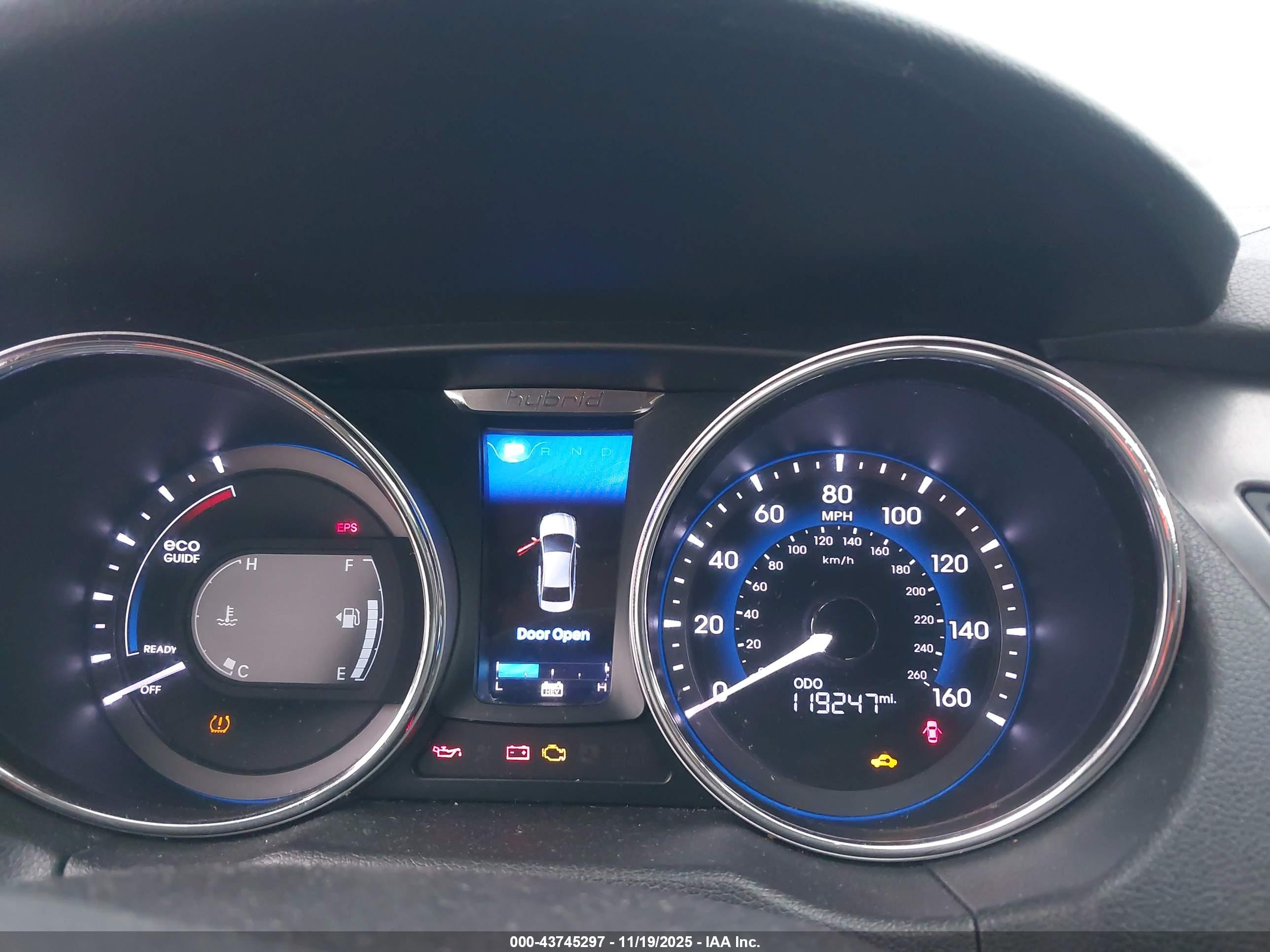 HYUNDAI SONATA image 7