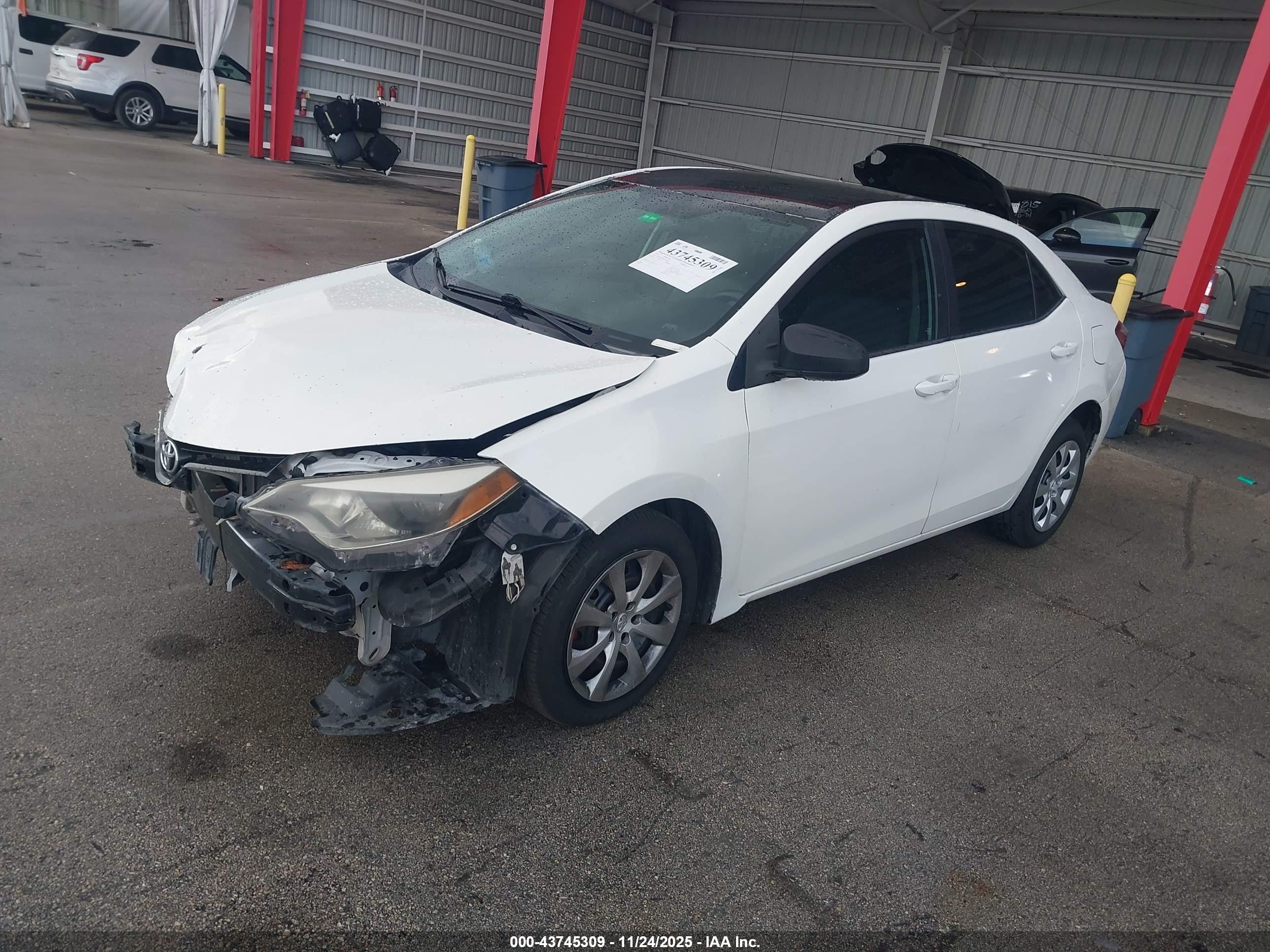 TOYOTA COROLLA image 2
