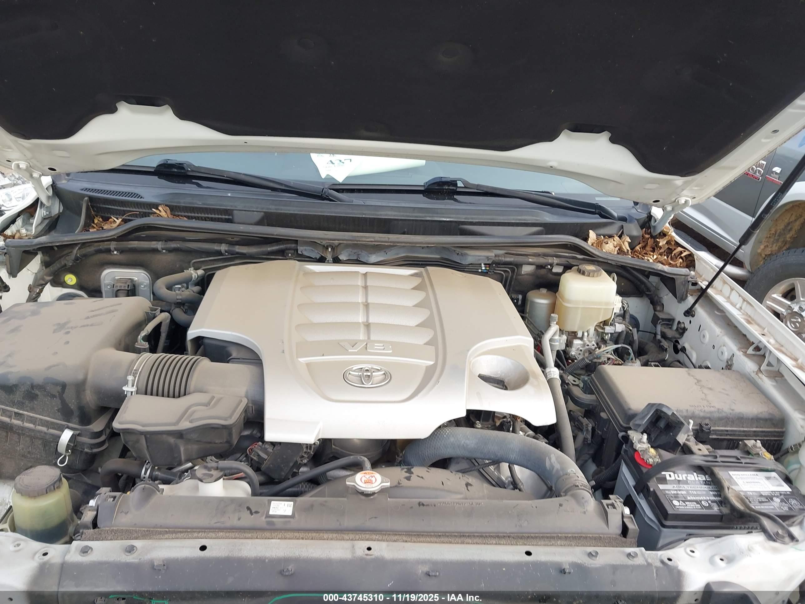 TOYOTA LAND image 10