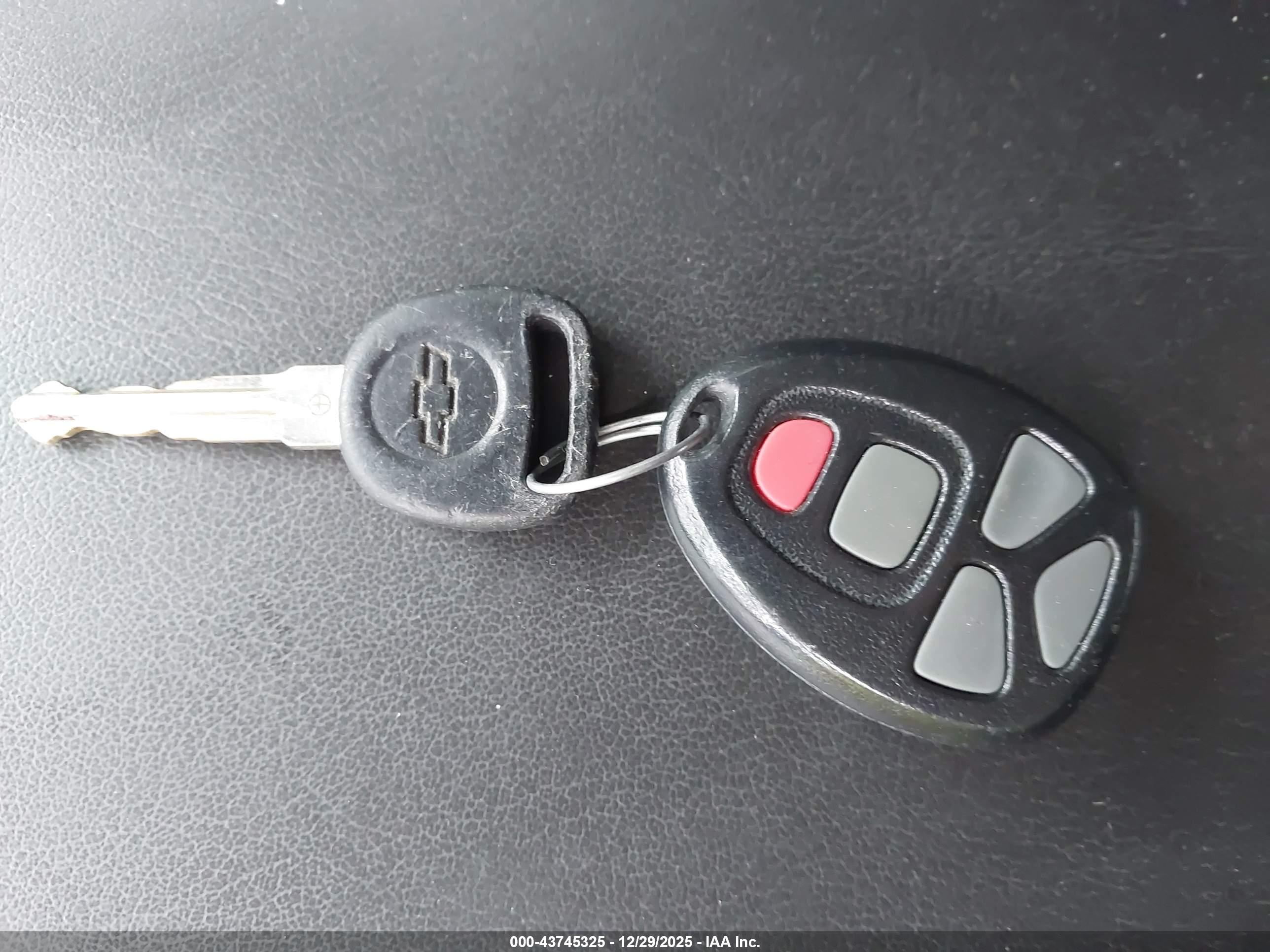 CHEVROLET TRAVERSE image 11