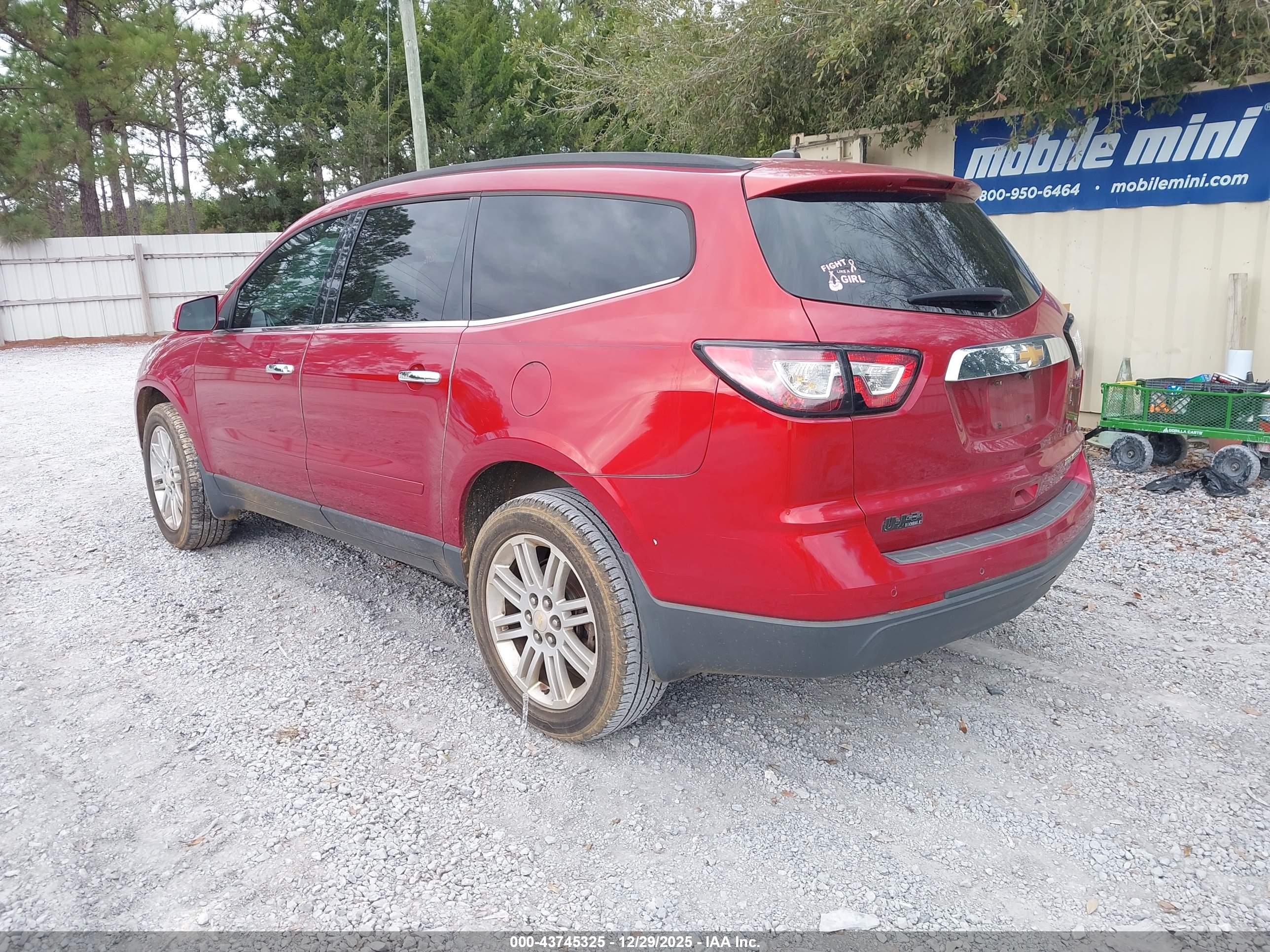 CHEVROLET TRAVERSE image 3