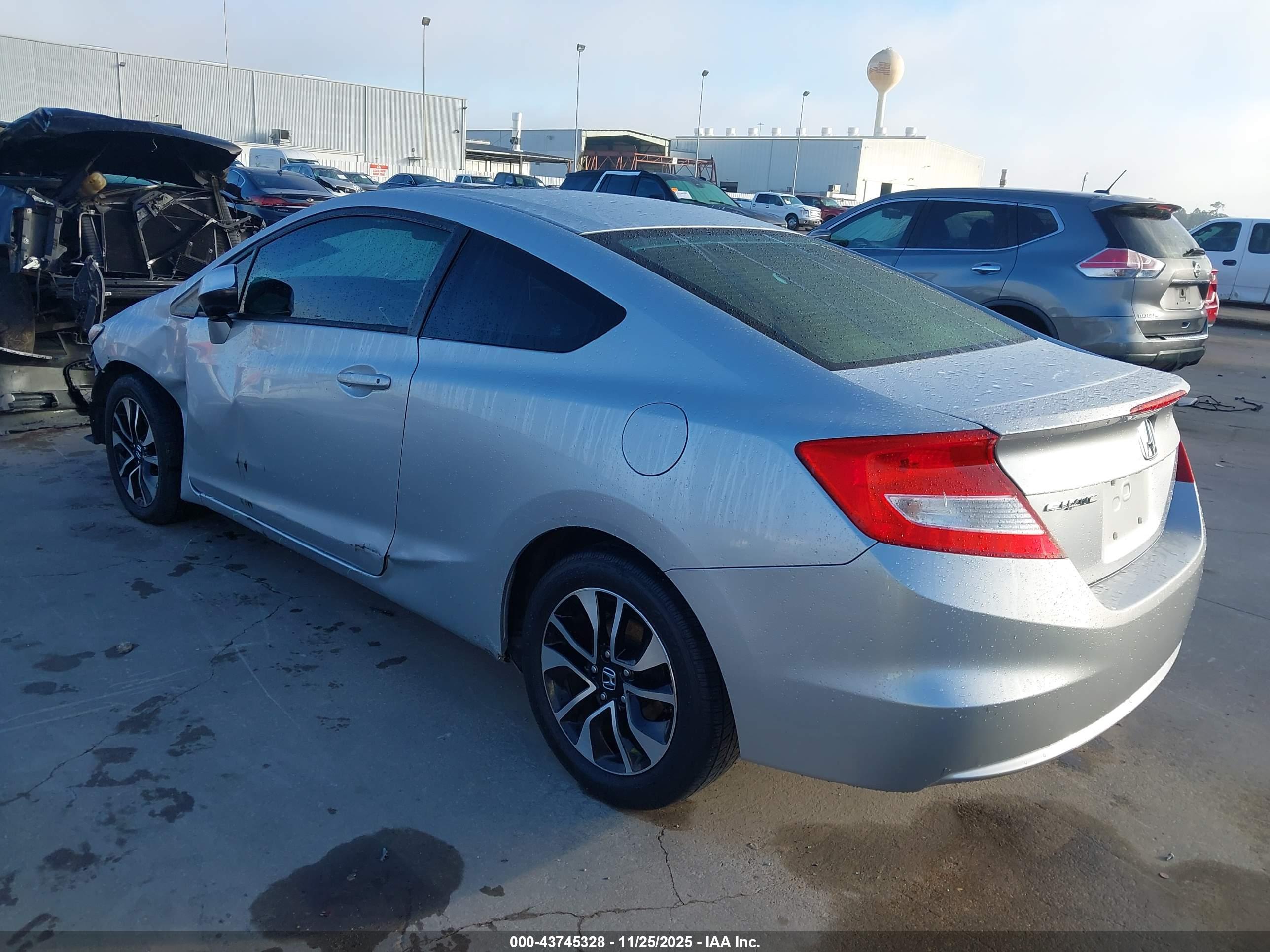HONDA CIVIC image 3