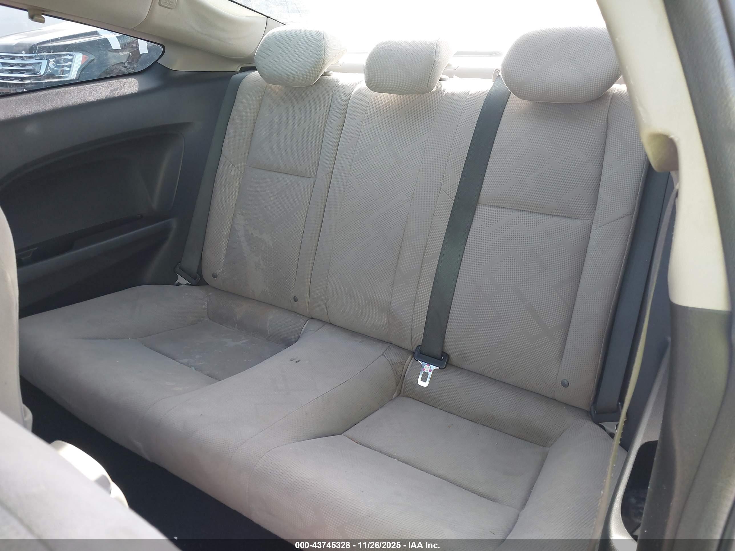 HONDA CIVIC image 8