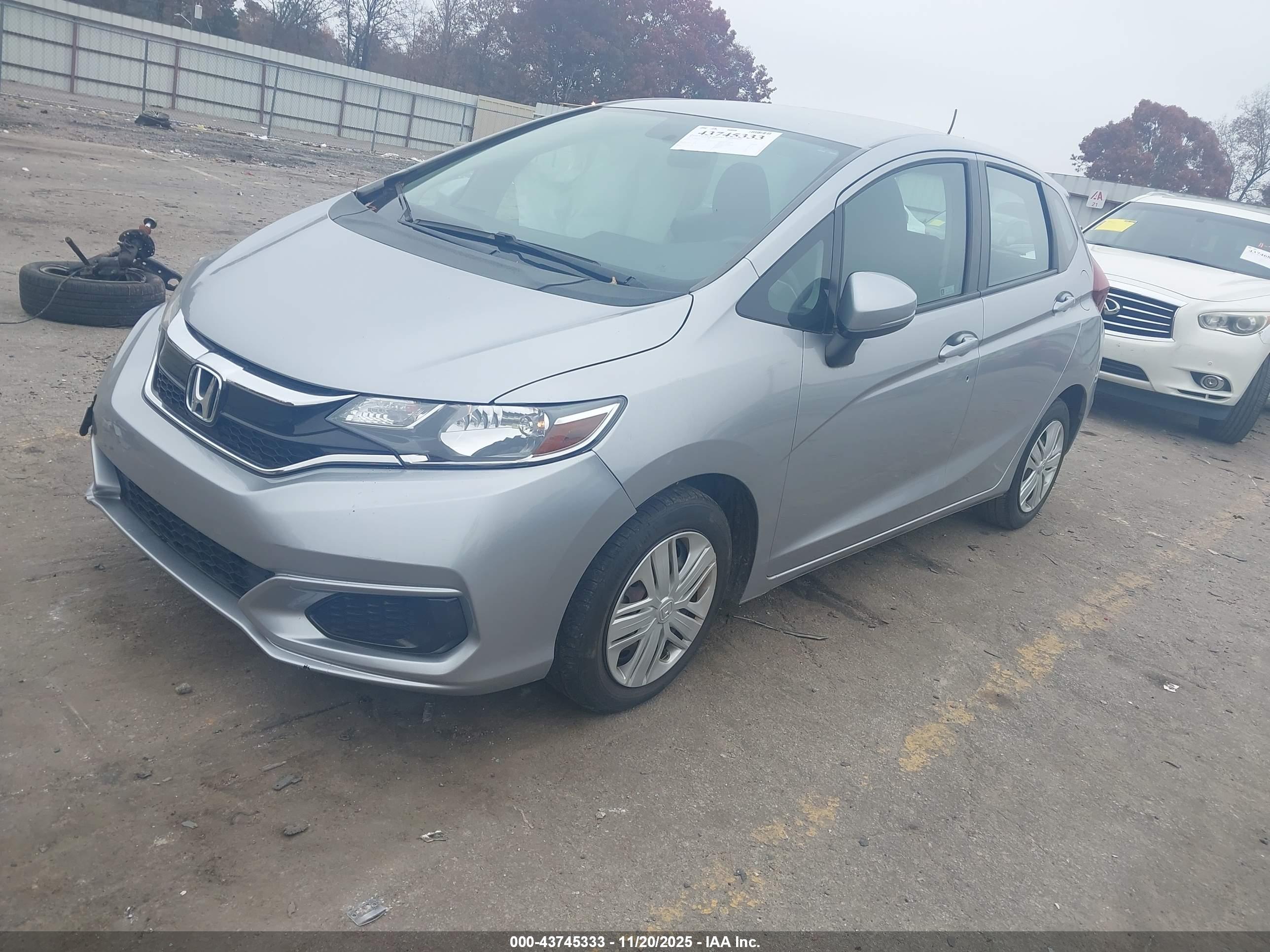 HONDA FIT image 2