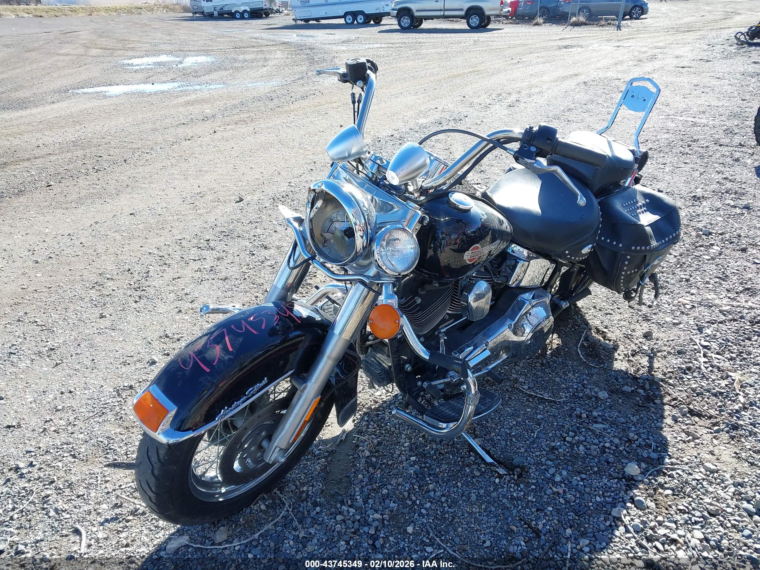 HARLEY-DAVIDSON FLSTCI image 2