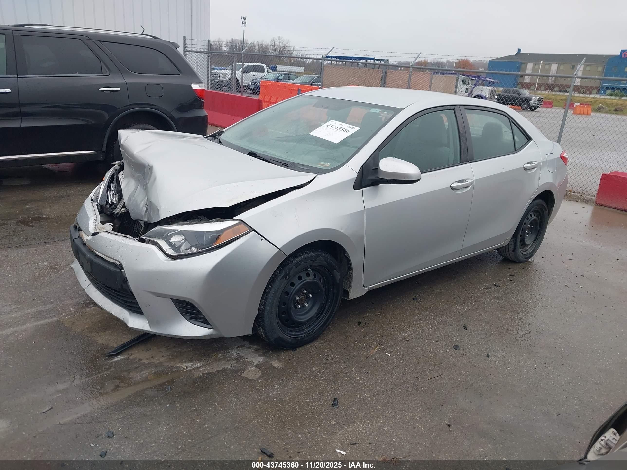 TOYOTA COROLLA image 2