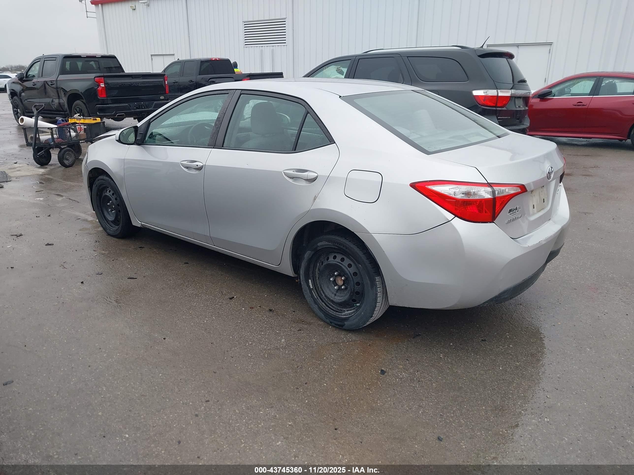 TOYOTA COROLLA image 3