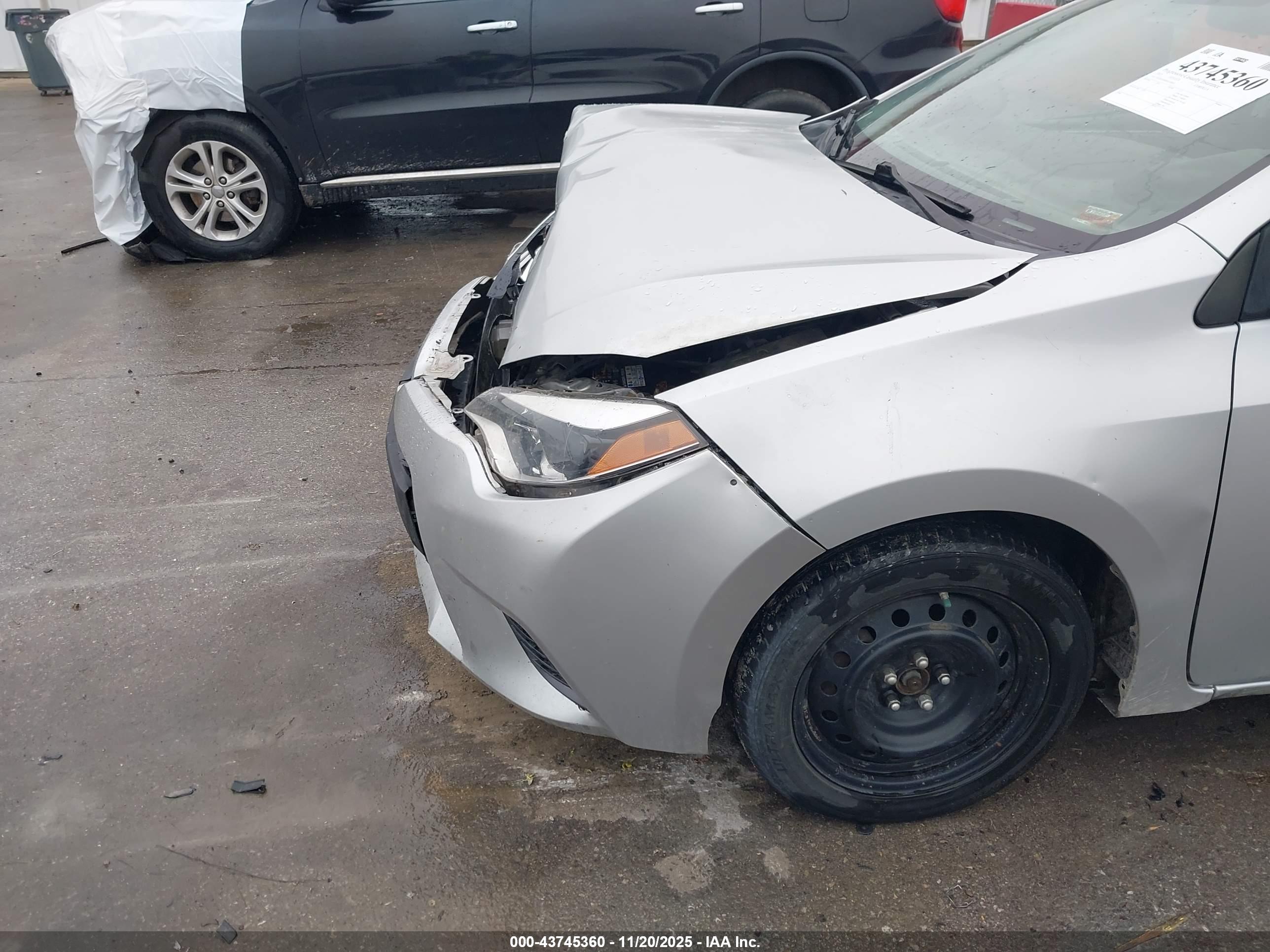 TOYOTA COROLLA image 6