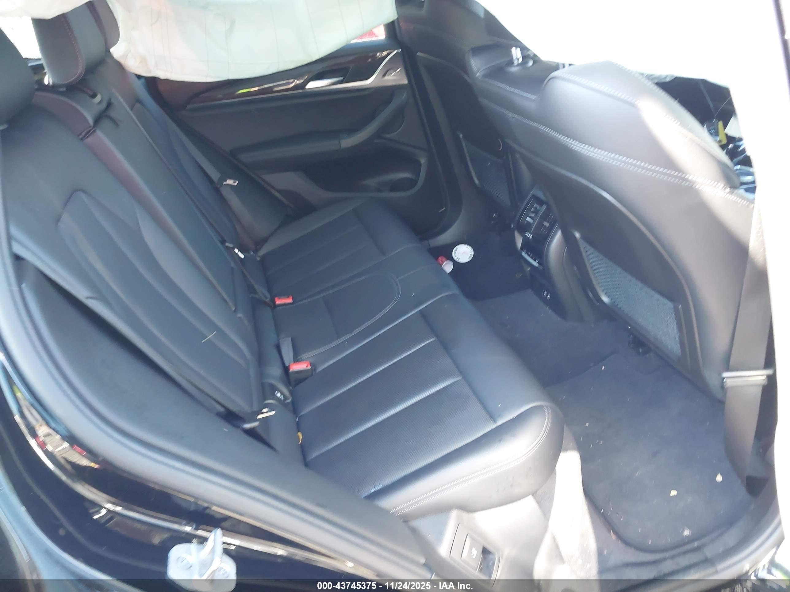BMW X3 image 8