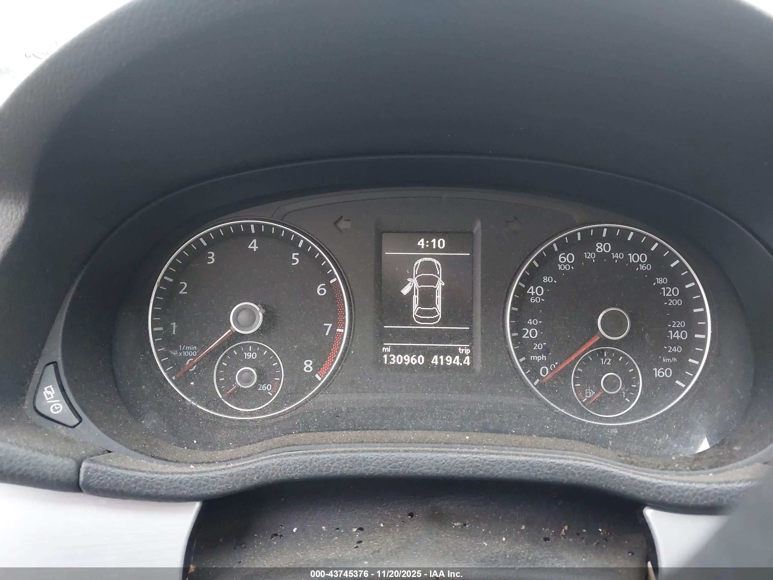 VOLKSWAGEN PASSAT image 7