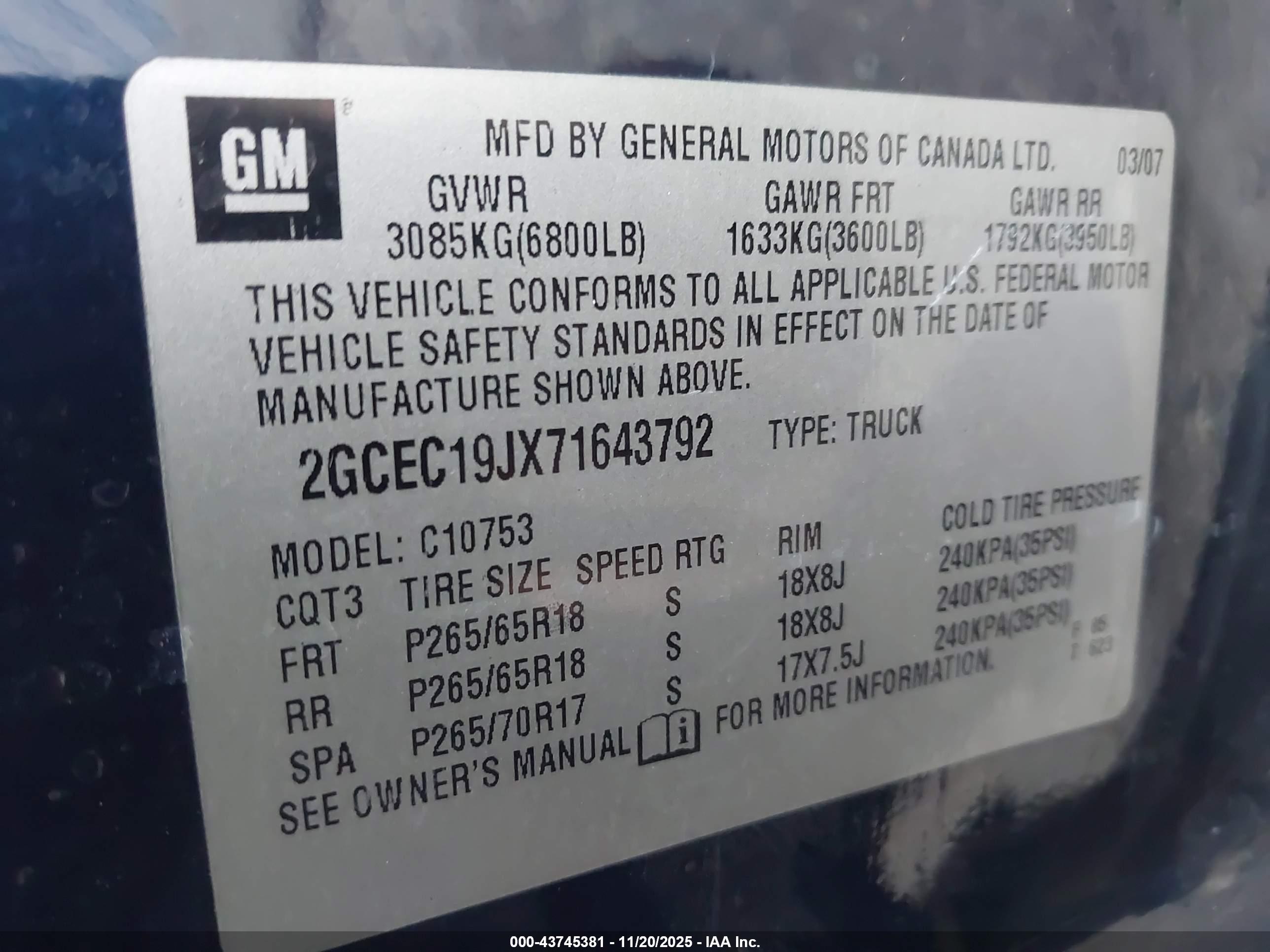 CHEVROLET SILVERADO image 9
