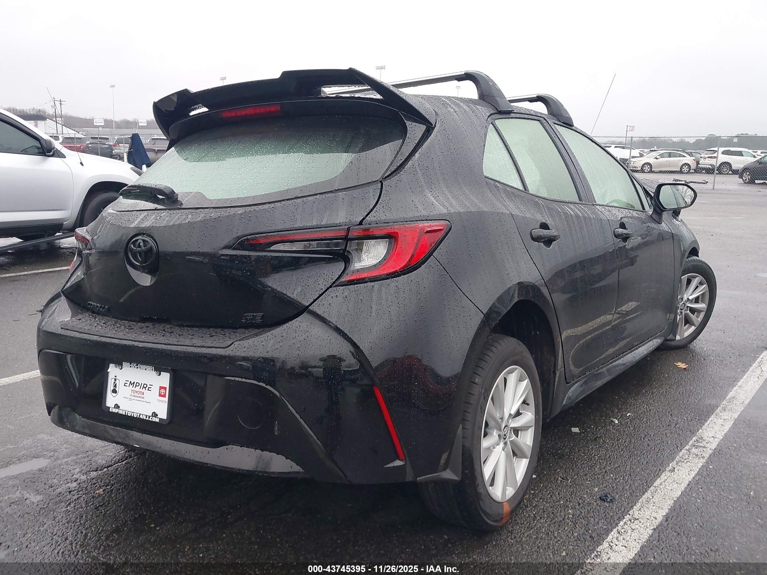 TOYOTA COROLLA image 4