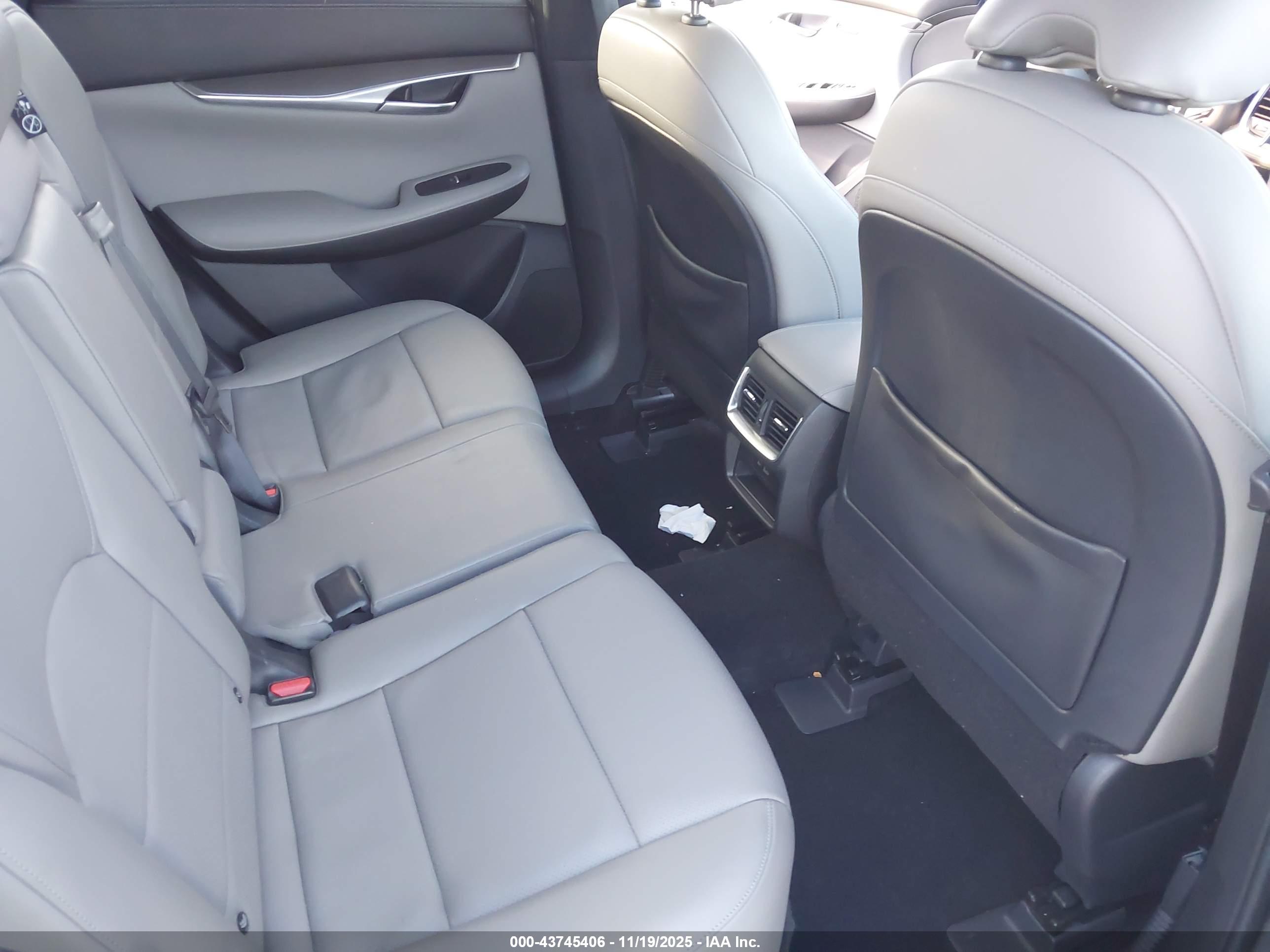 INFINITI QX50 image 8