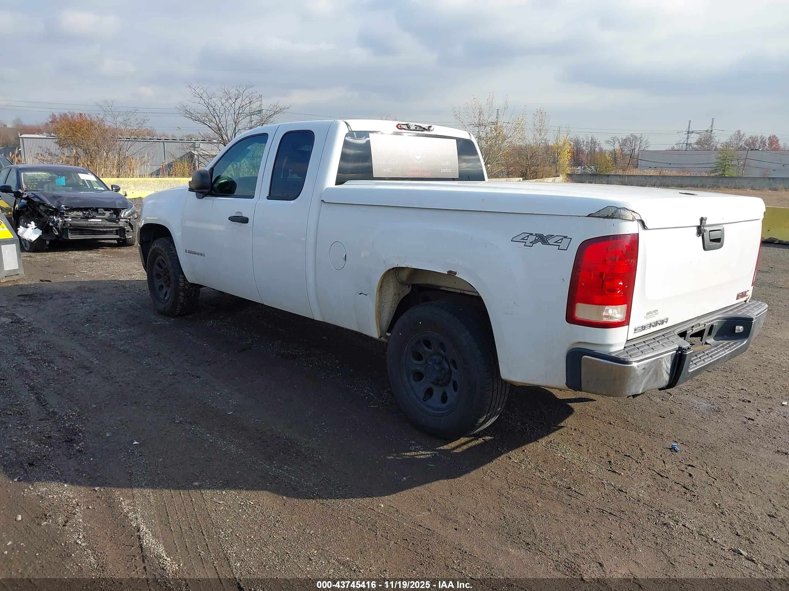 GMC SIERRA image 3