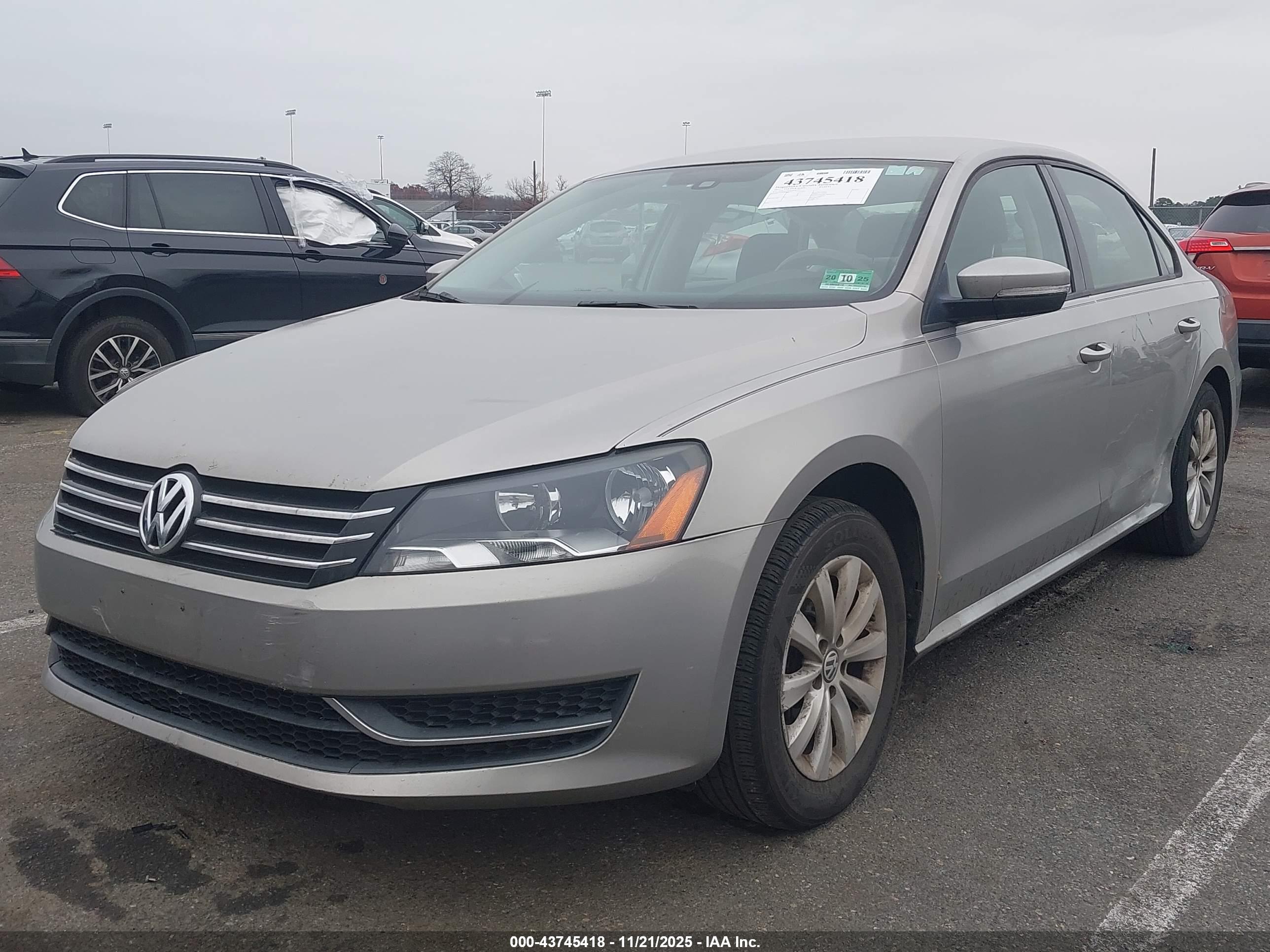 VOLKSWAGEN PASSAT image 2