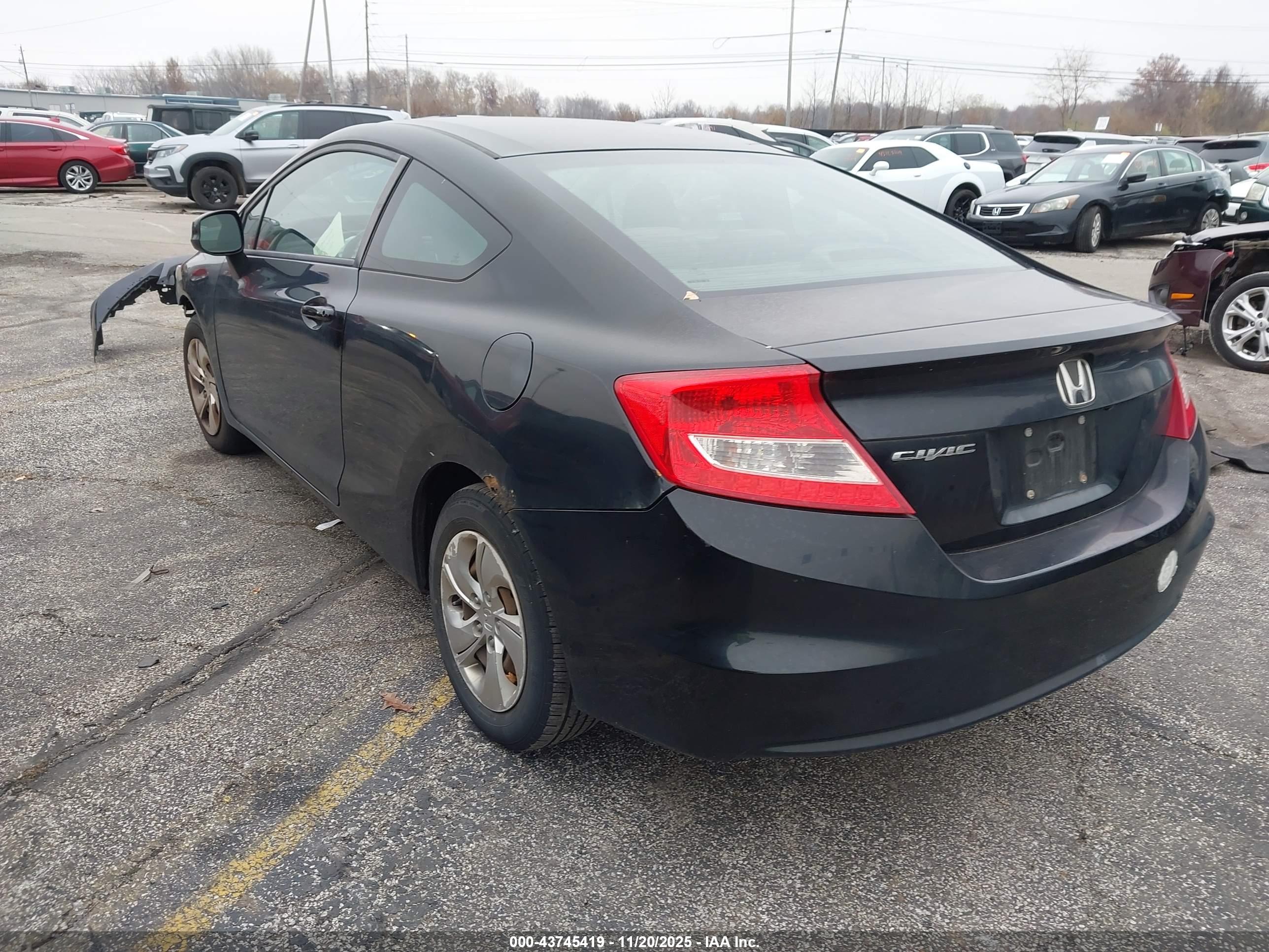 HONDA CIVIC image 3