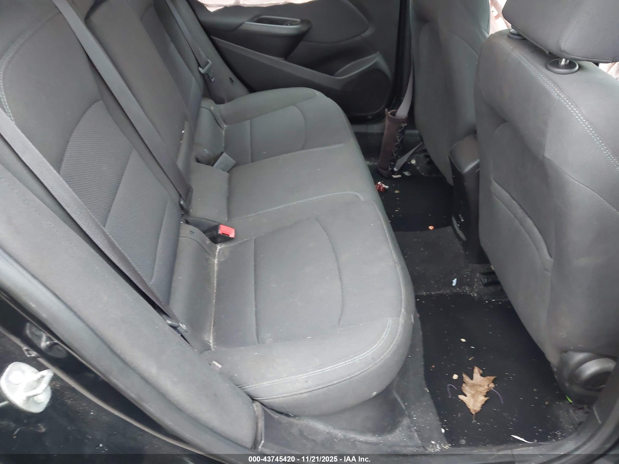CHEVROLET CRUZE image 8