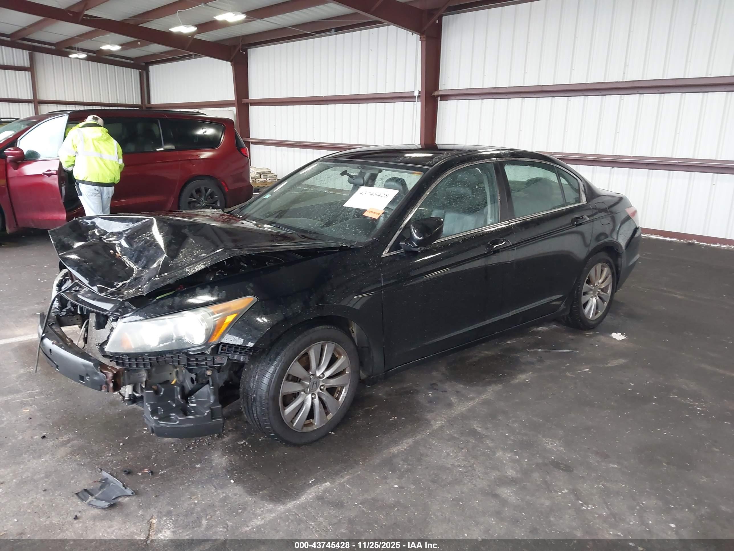 HONDA ACCORD image 2
