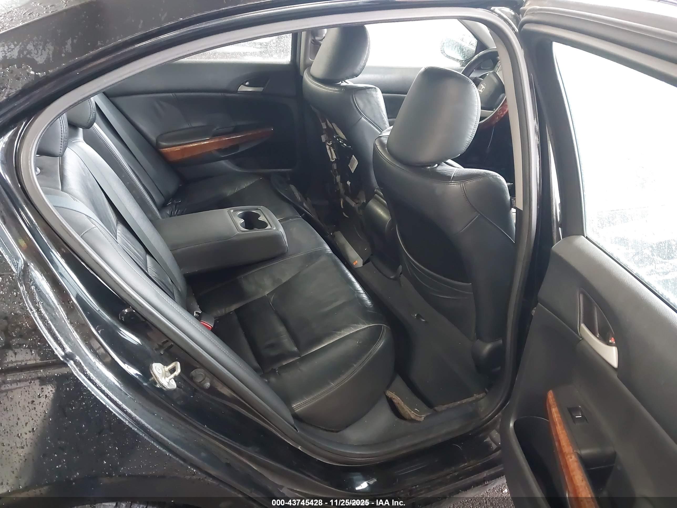 HONDA ACCORD image 8