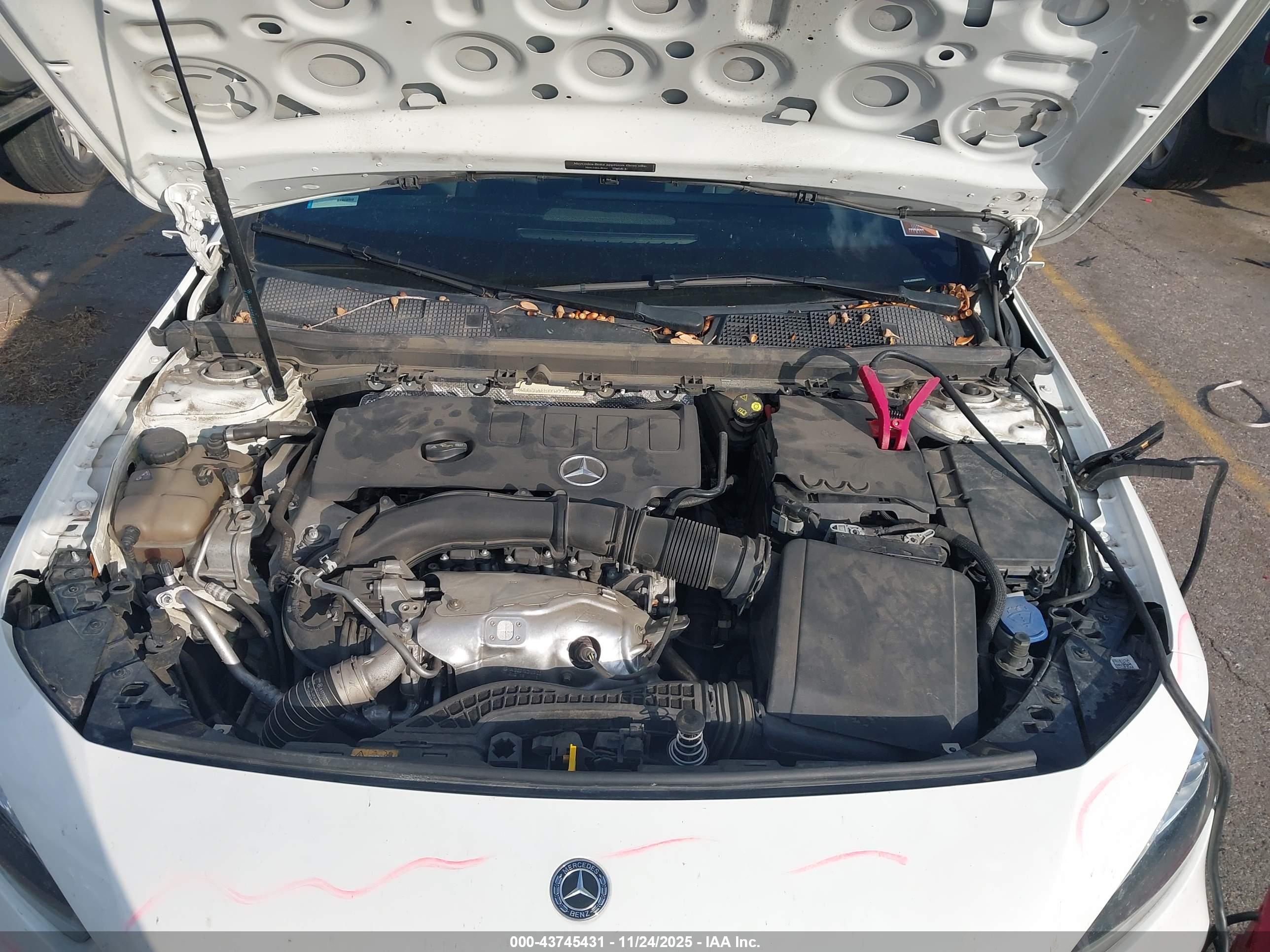 MERCEDES-BENZ A image 10
