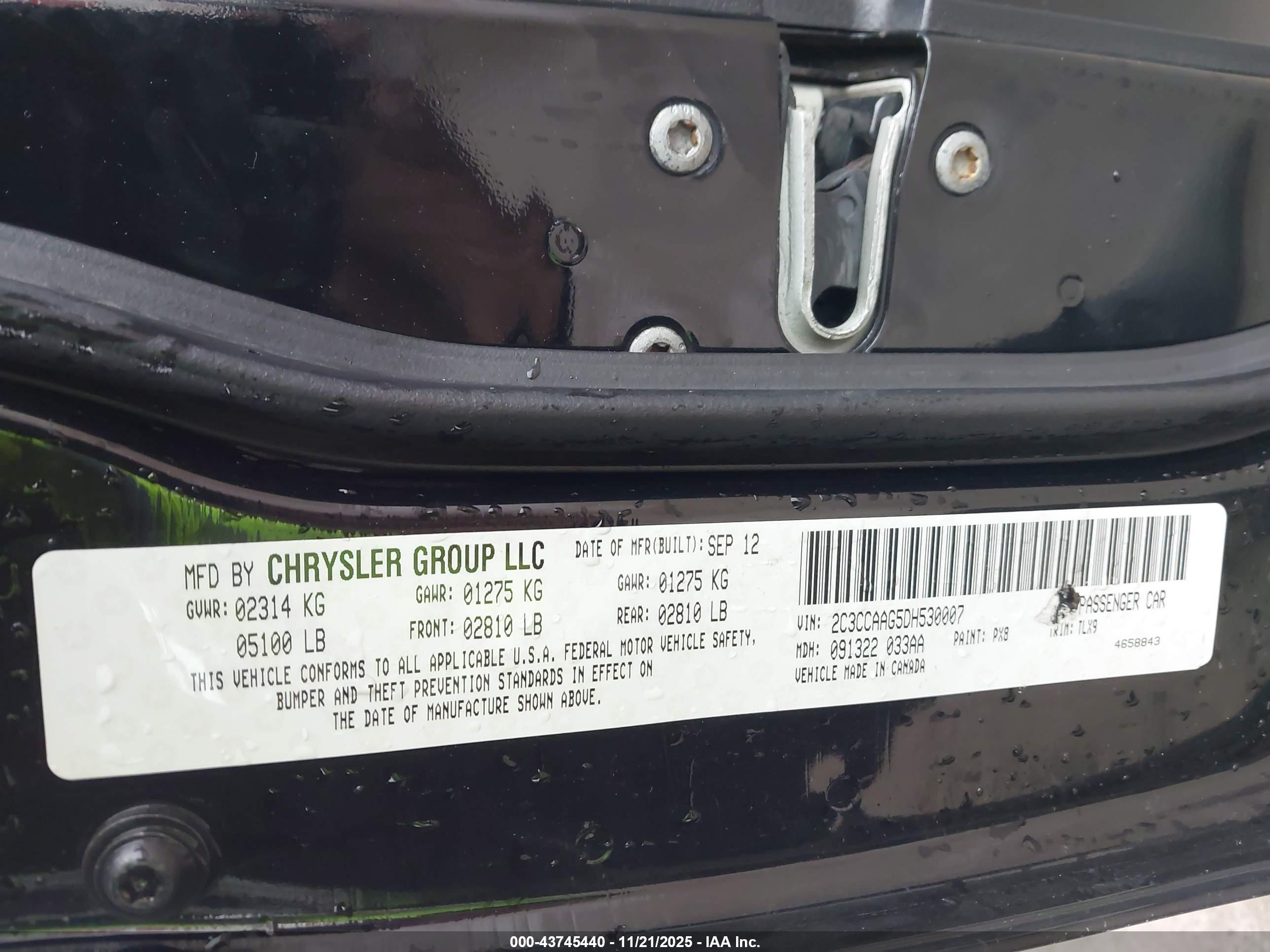 CHRYSLER 300 image 9