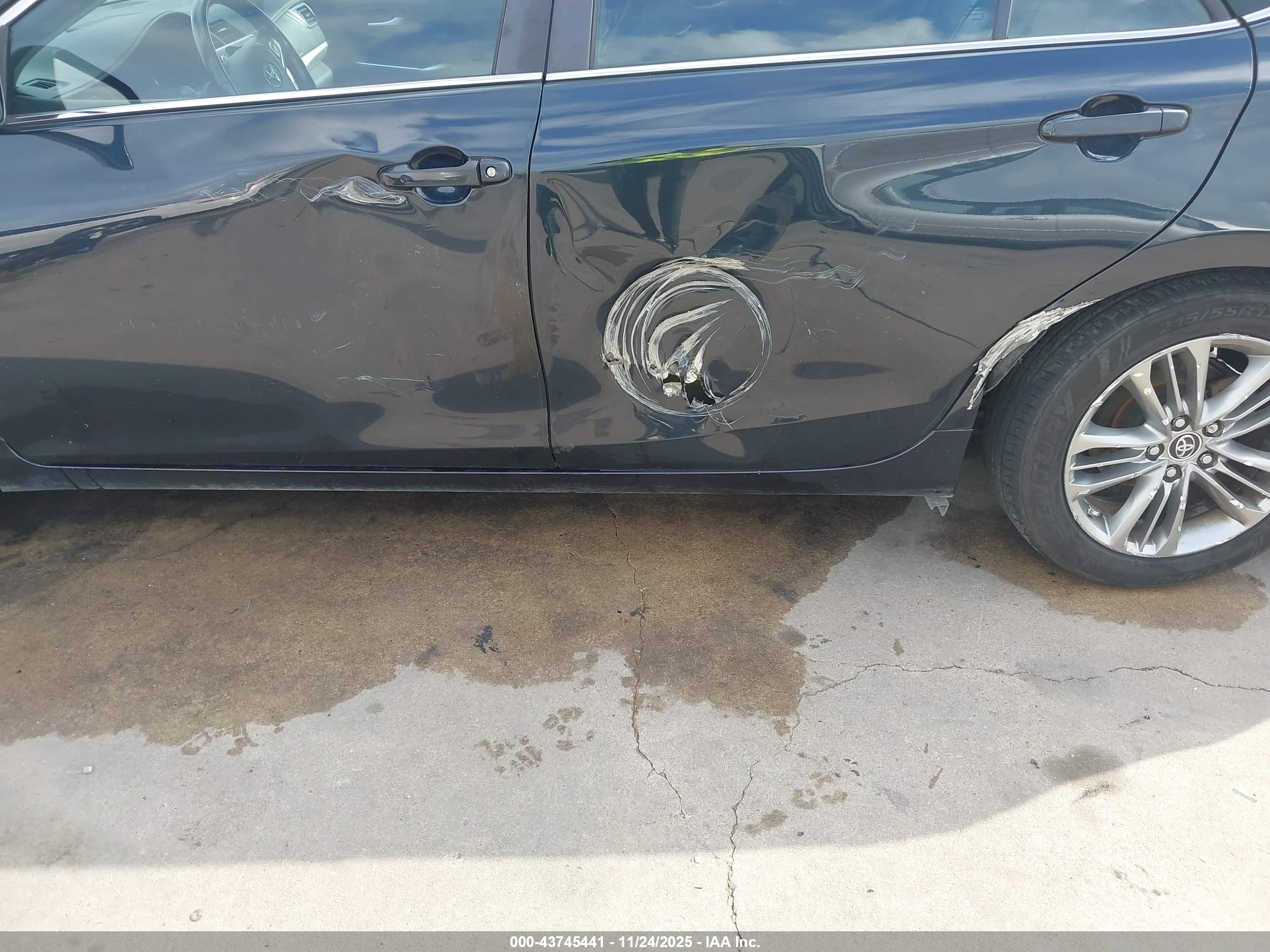 TOYOTA CAMRY image 6