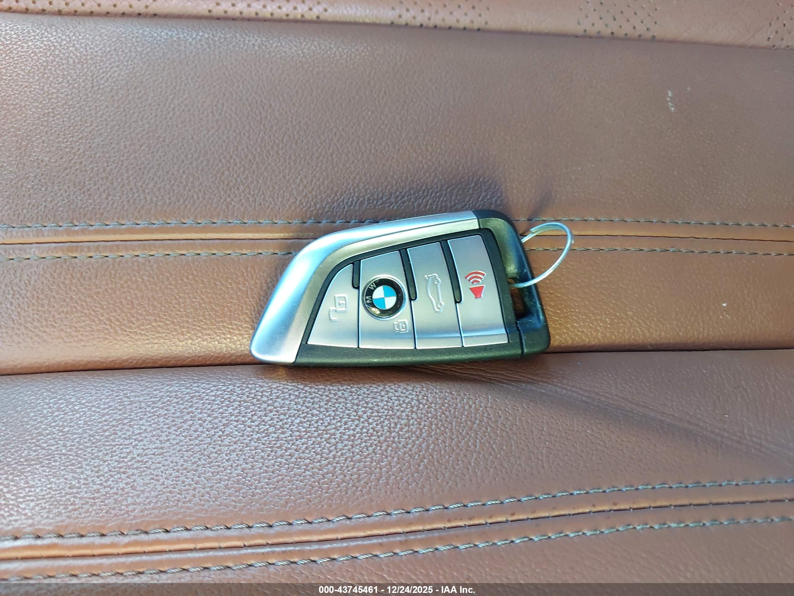 BMW X6 image 11