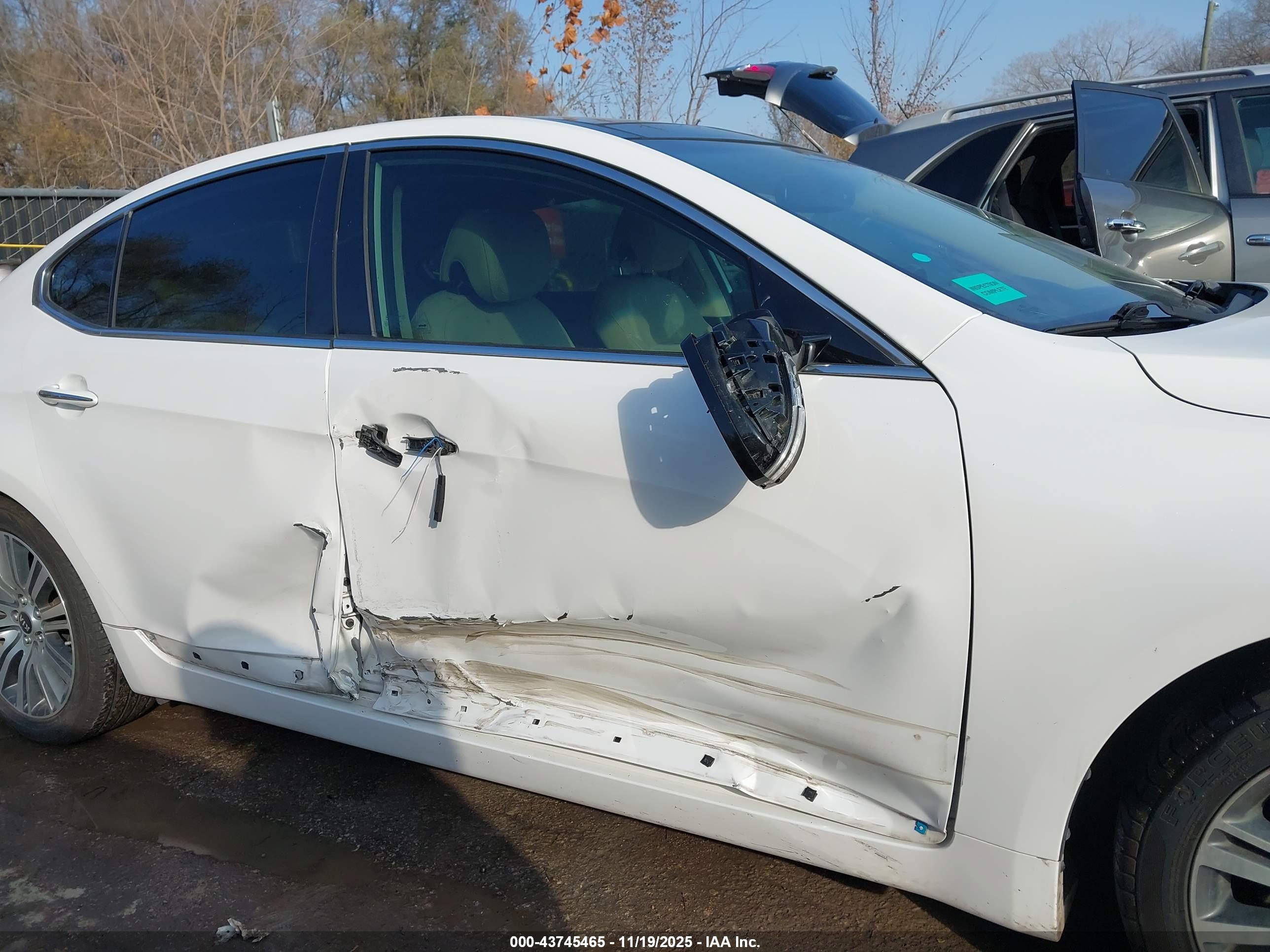 KIA CADENZA image 6