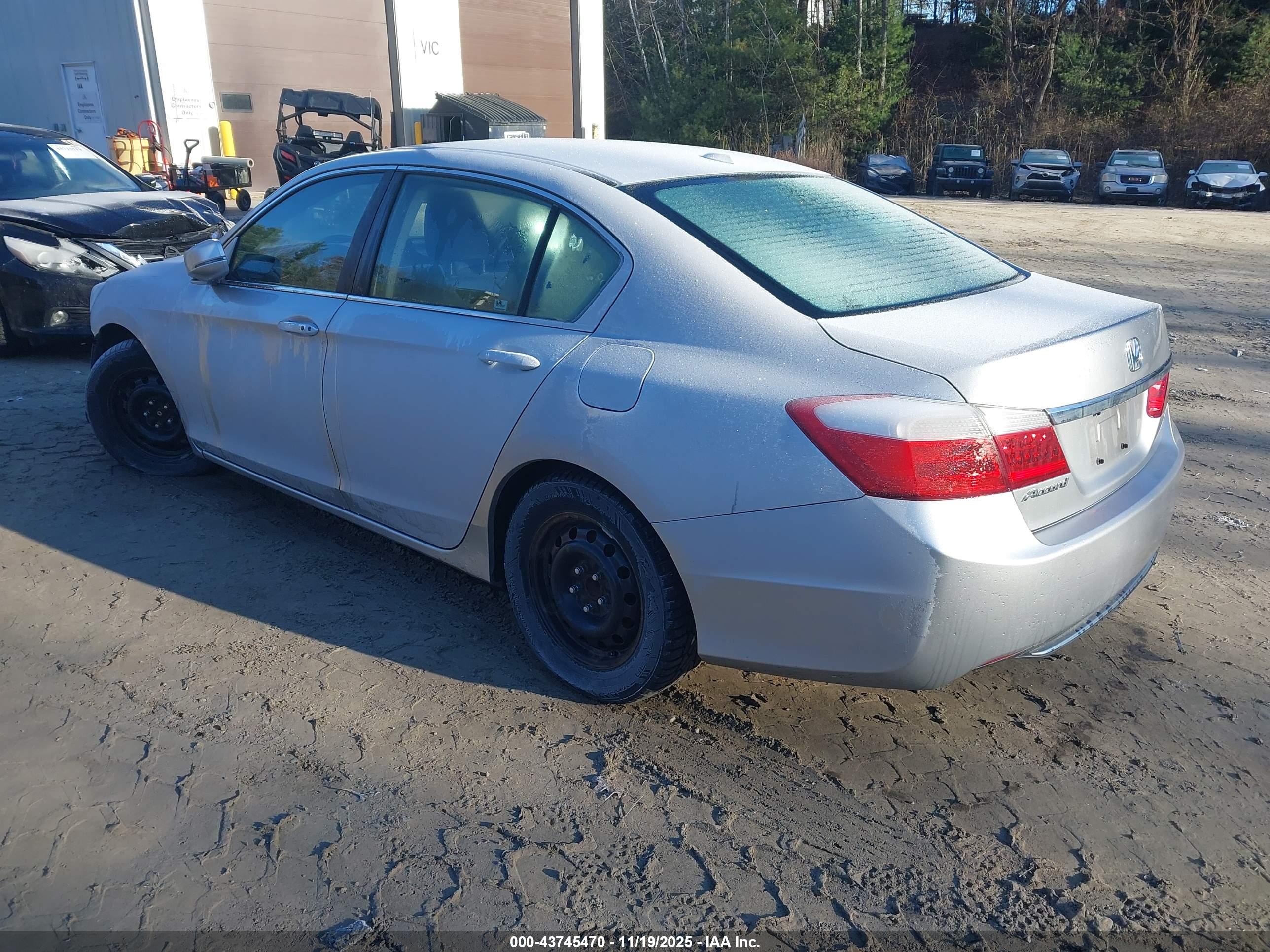 HONDA ACCORD image 3