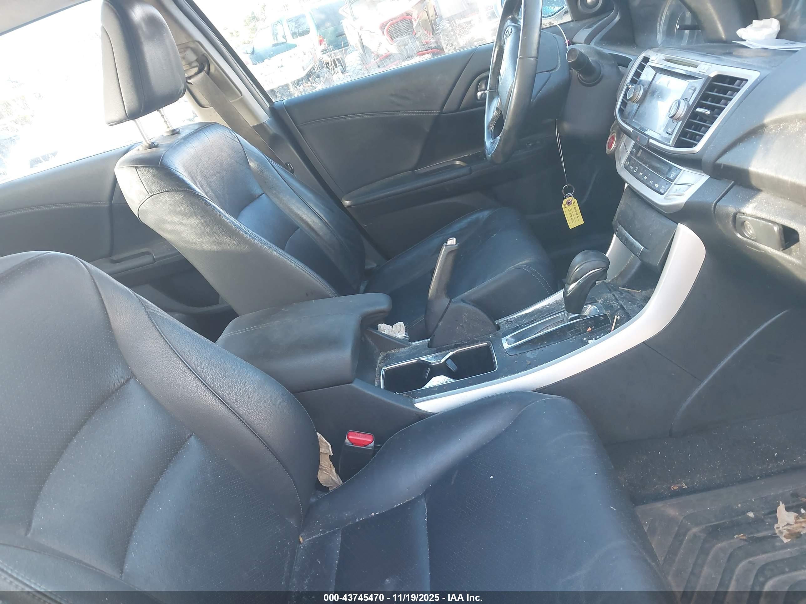 HONDA ACCORD image 5