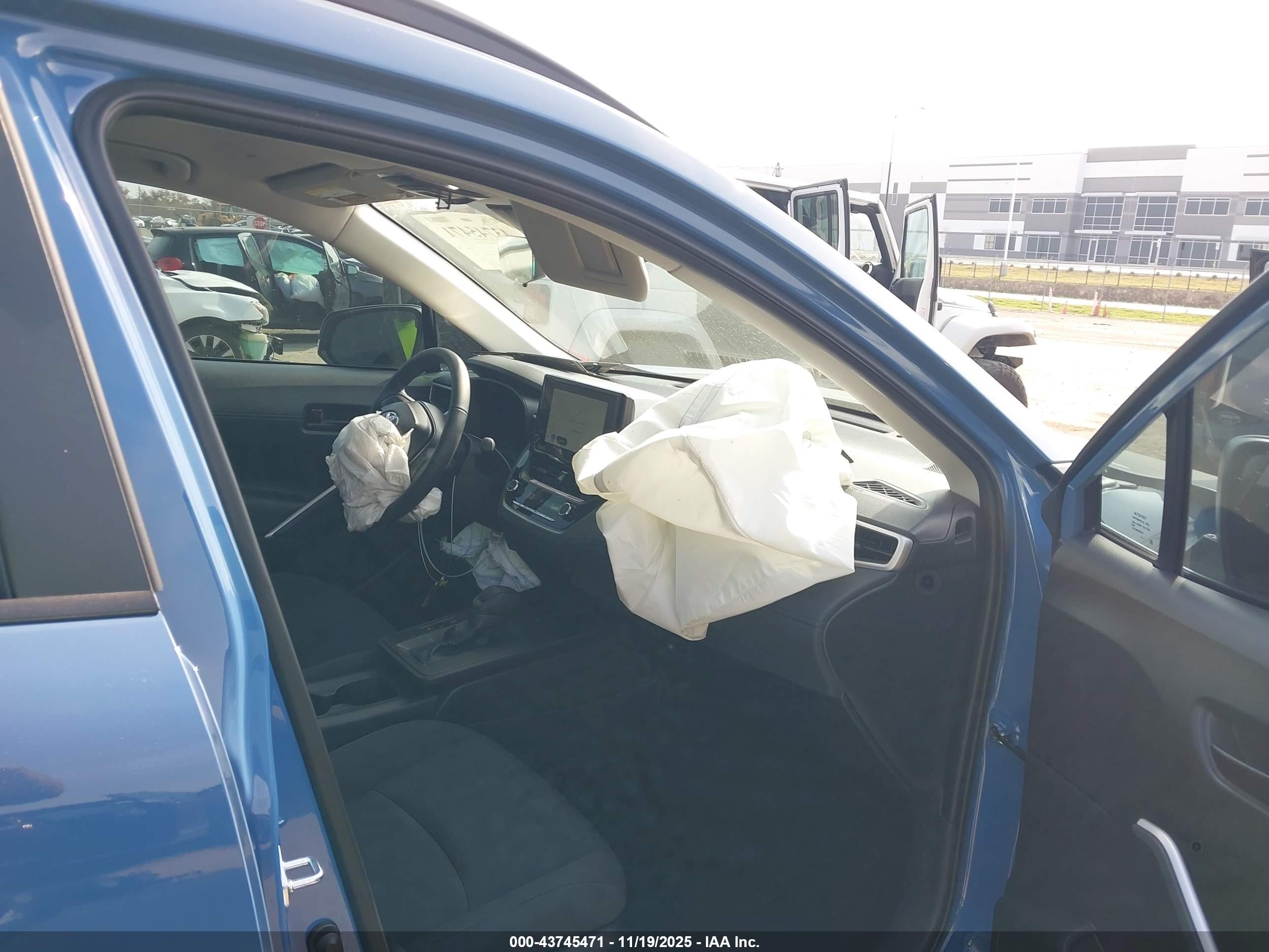 TOYOTA COROLLA image 5