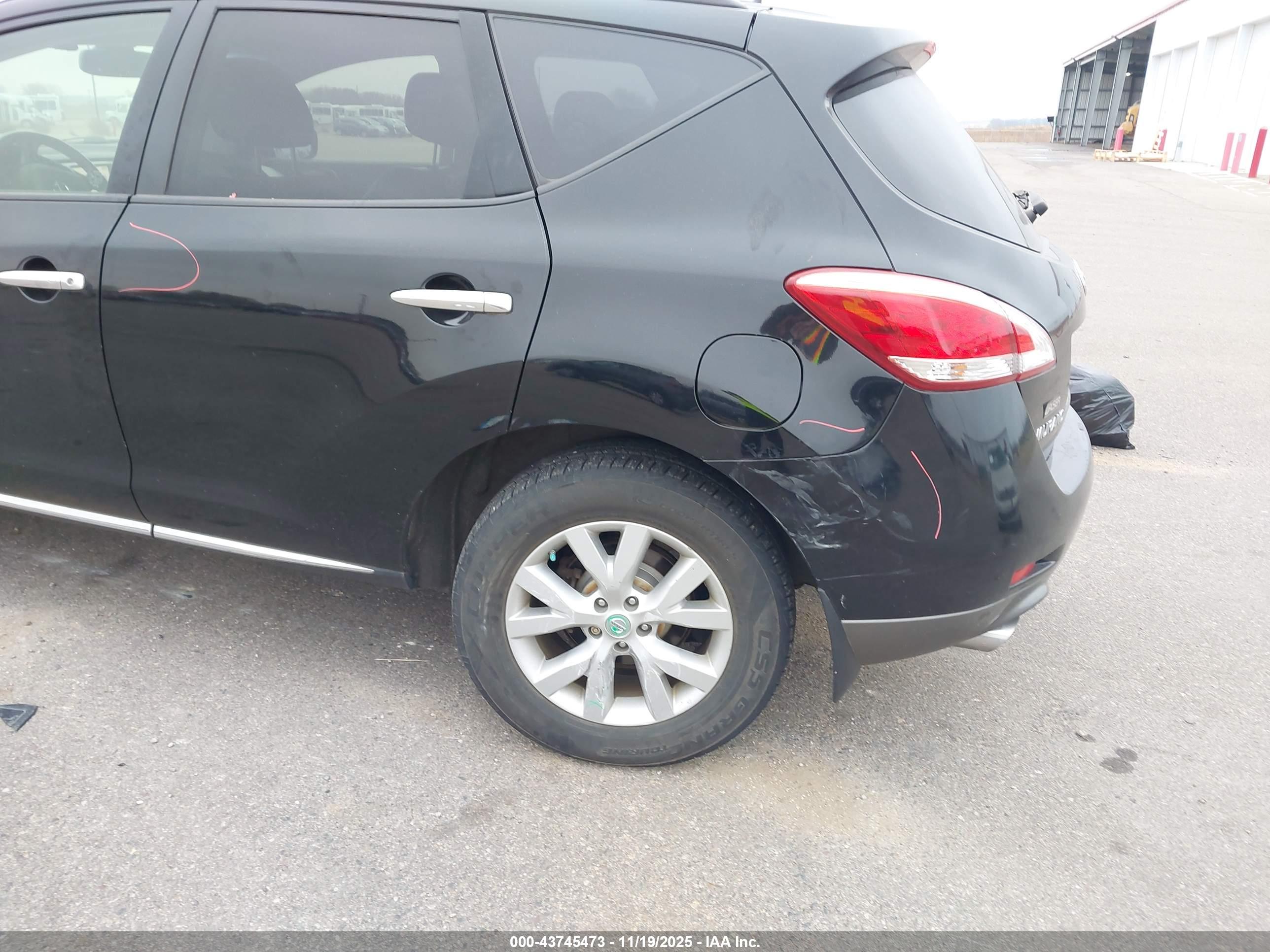 NISSAN MURANO image 6