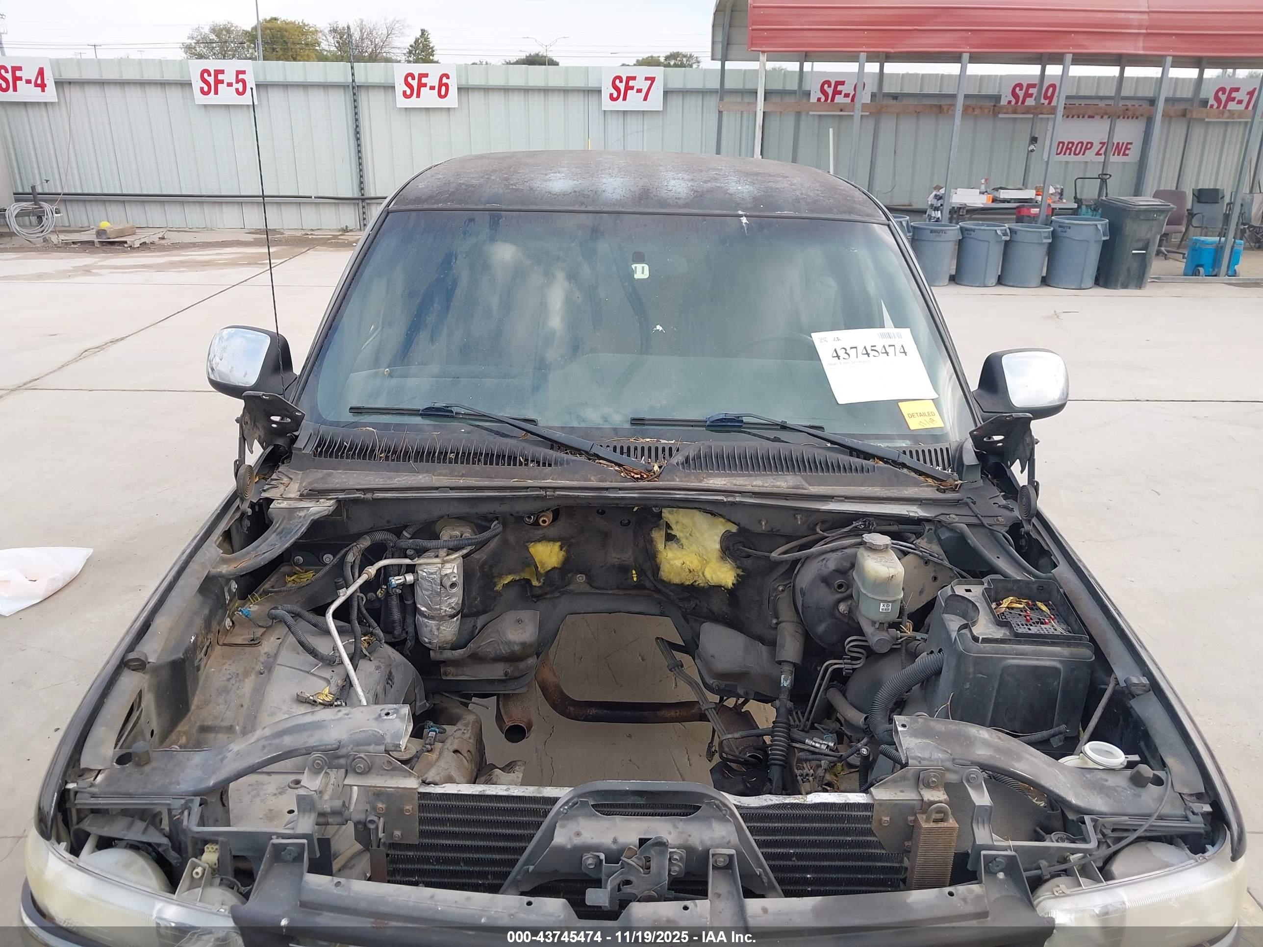 CHEVROLET SILVERADO image 10