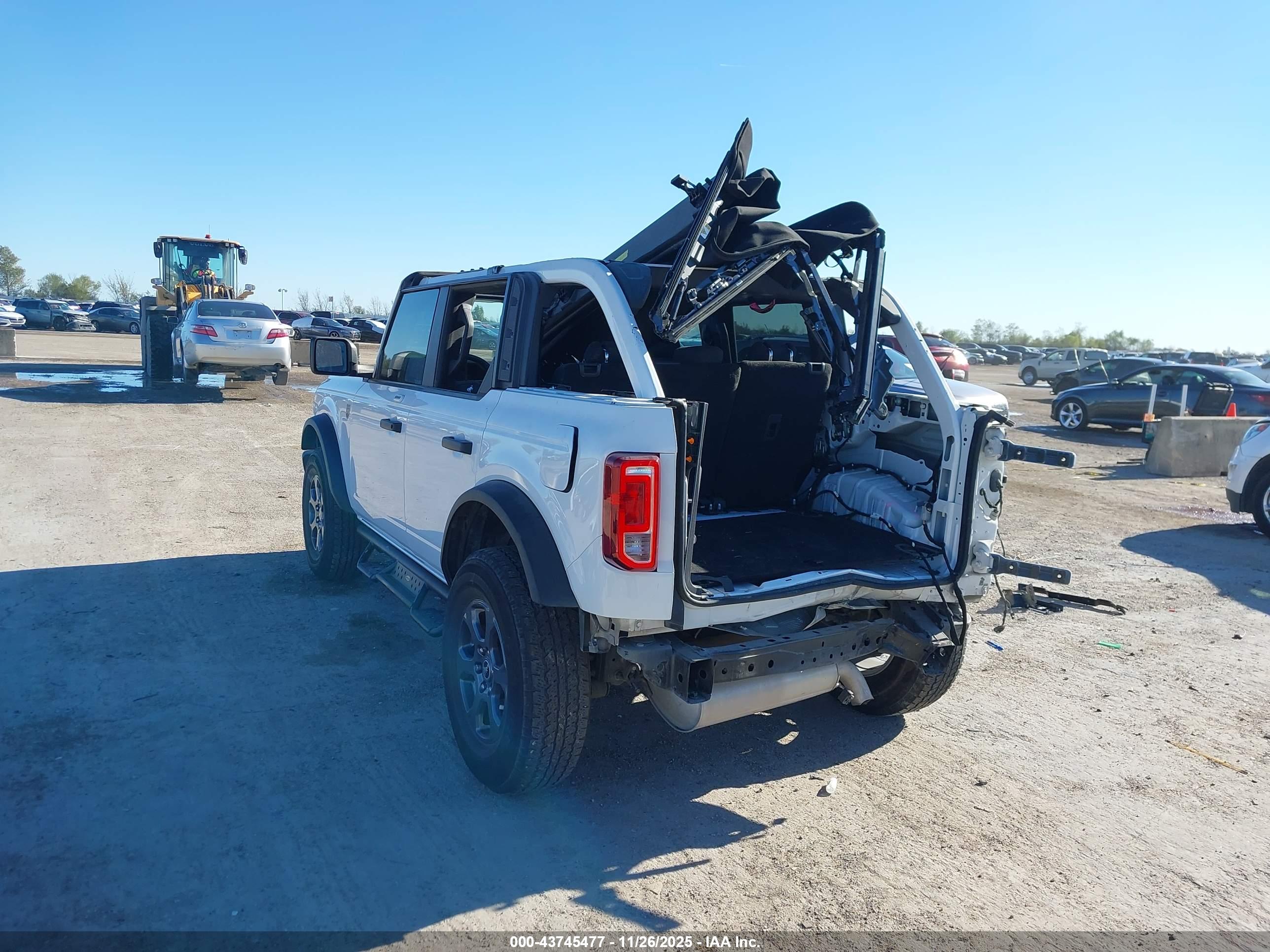 FORD BRONCO image 3