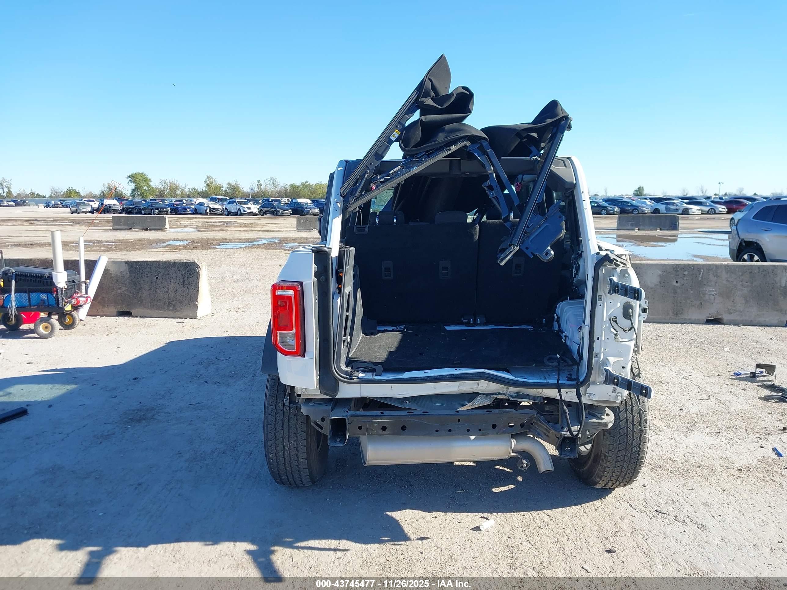 FORD BRONCO image 6