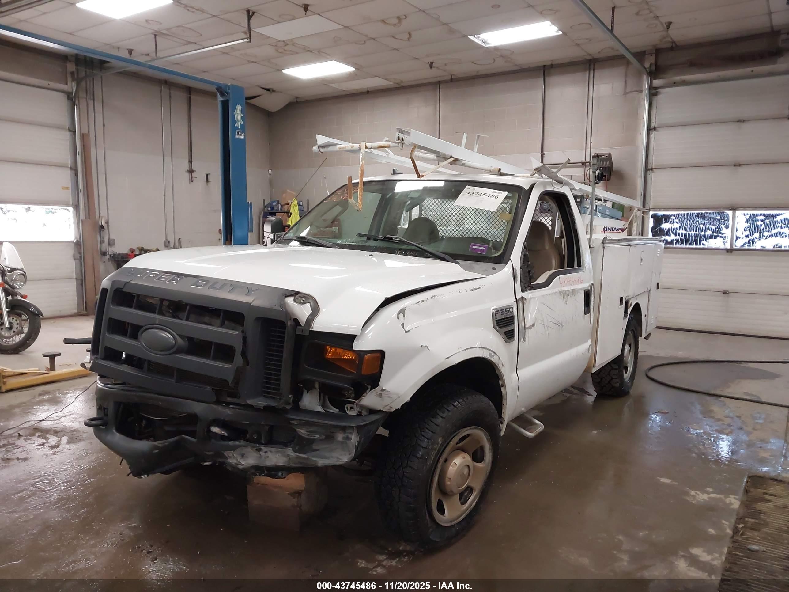 FORD F-350 image 2