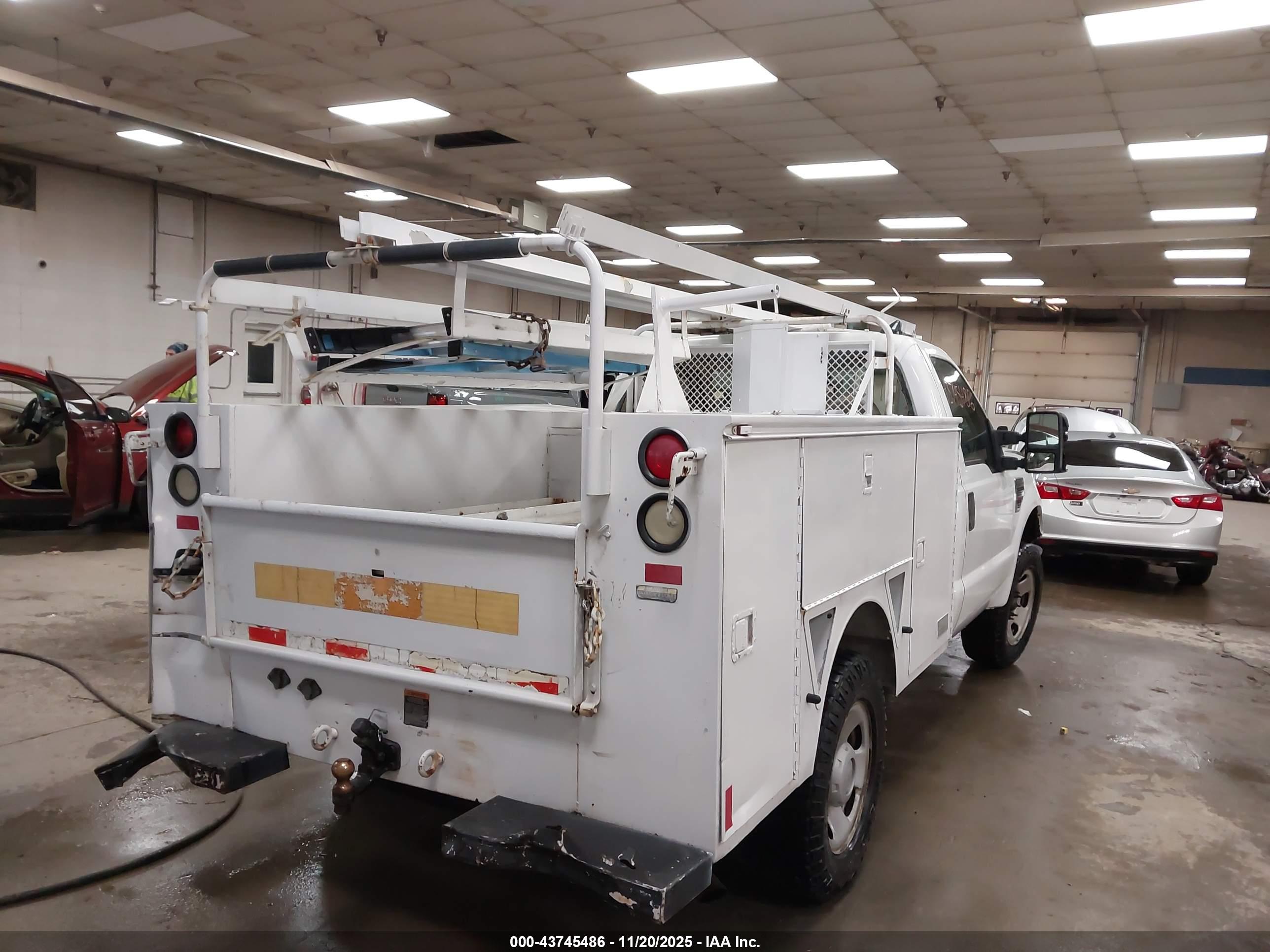 FORD F-350 image 4