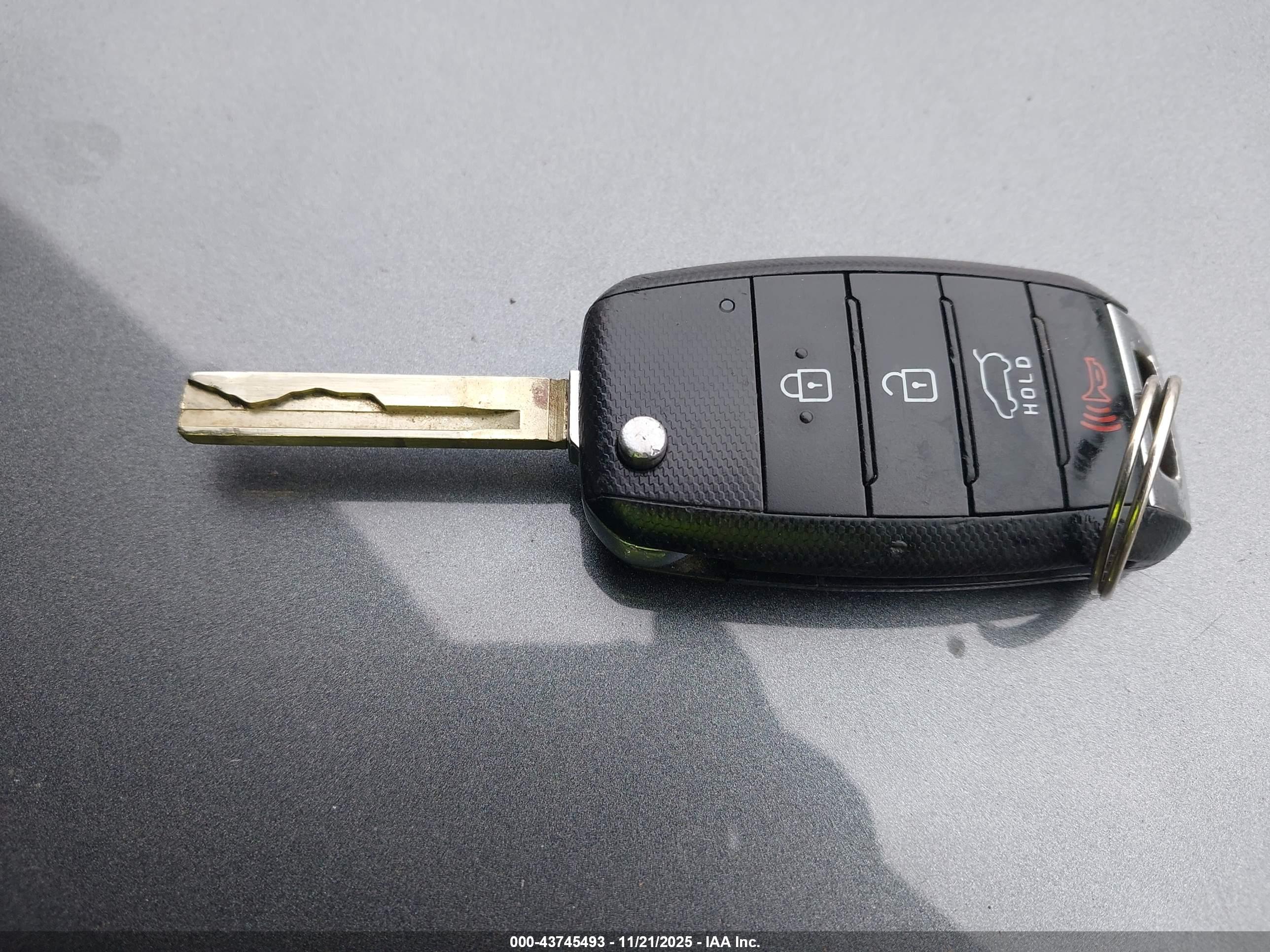 KIA SORENTO image 11