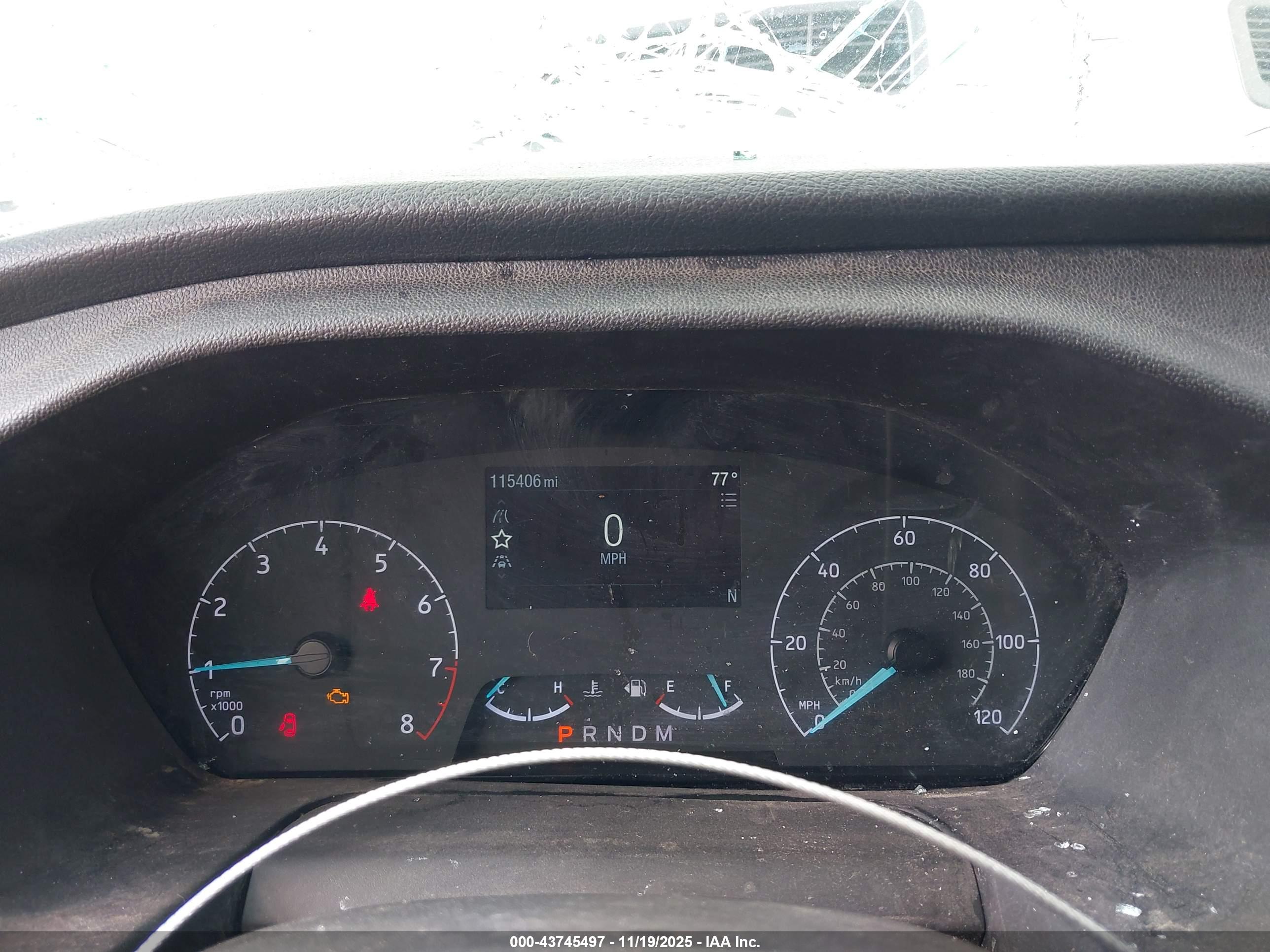 FORD TRANSIT-150 image 7