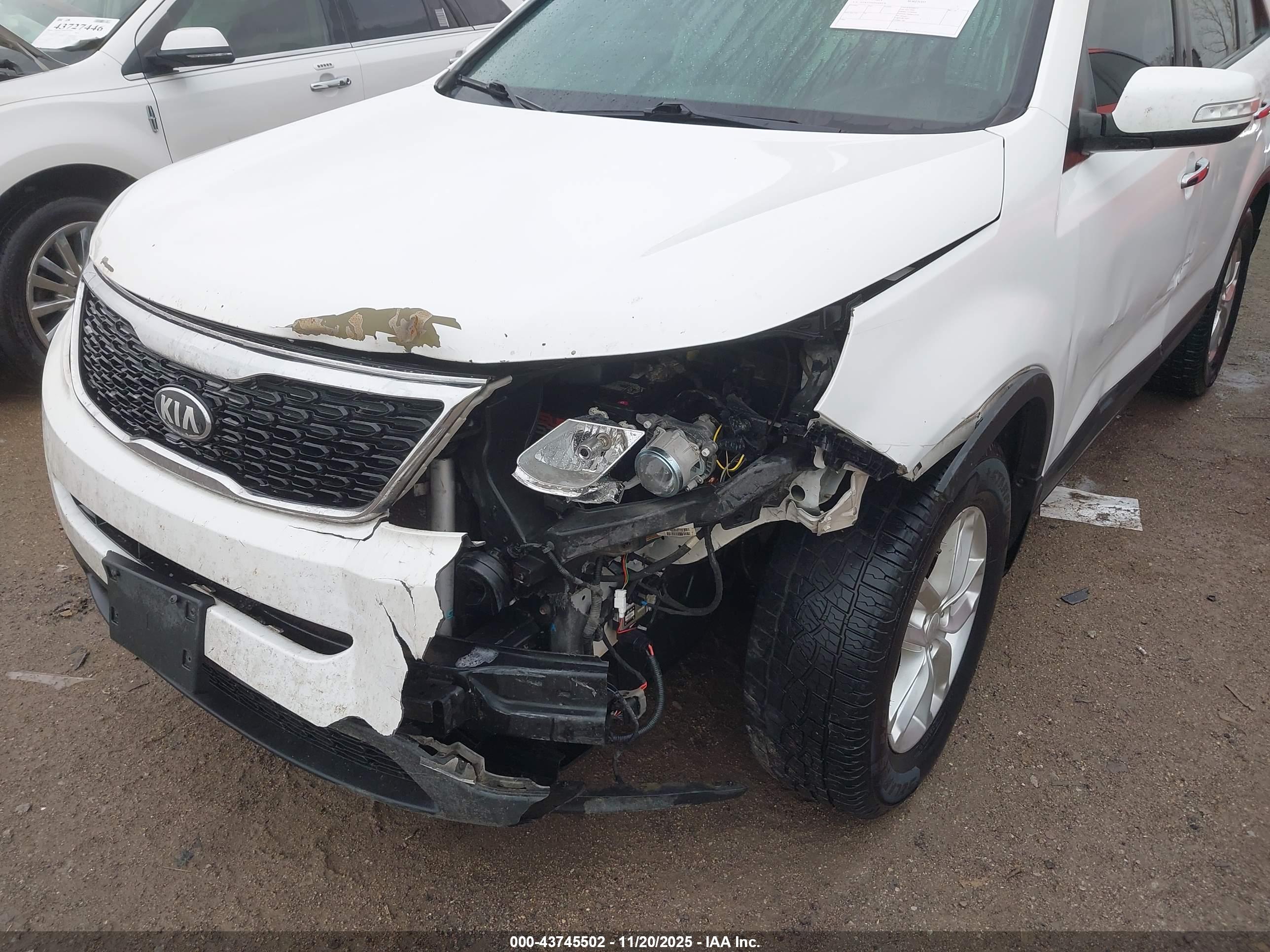 KIA SORENTO image 6
