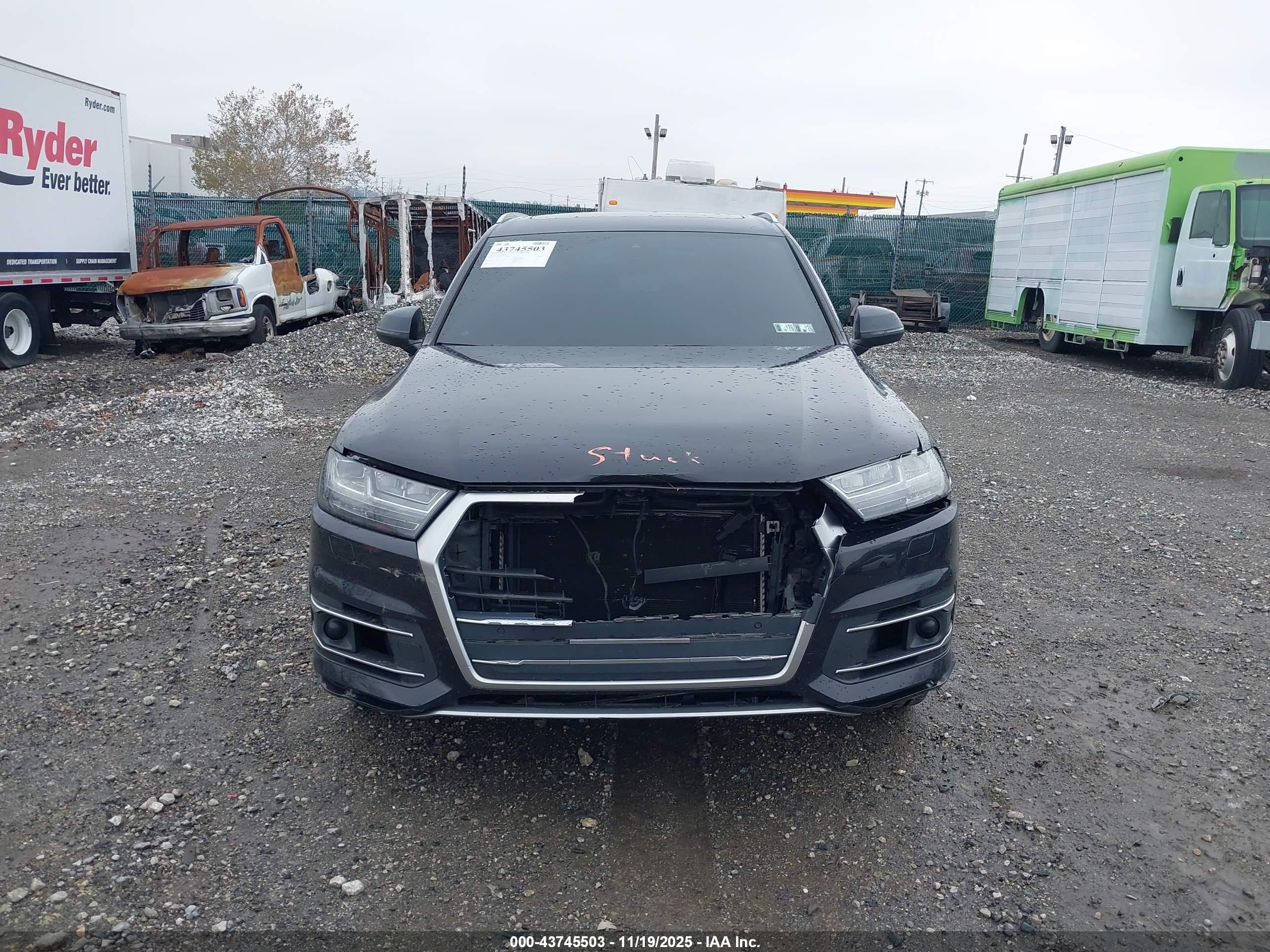 AUDI Q7 image 6