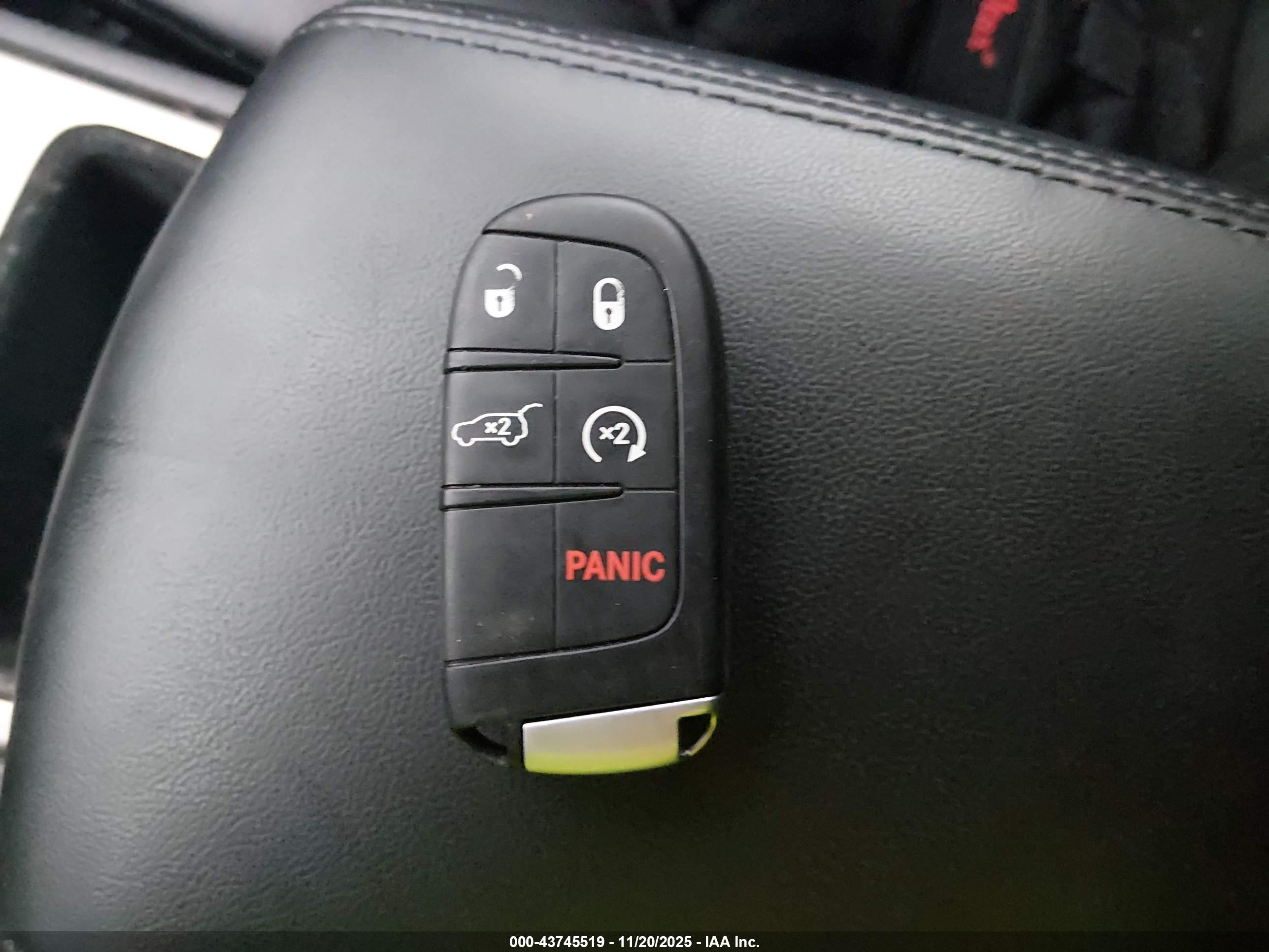 JEEP GRAND image 11