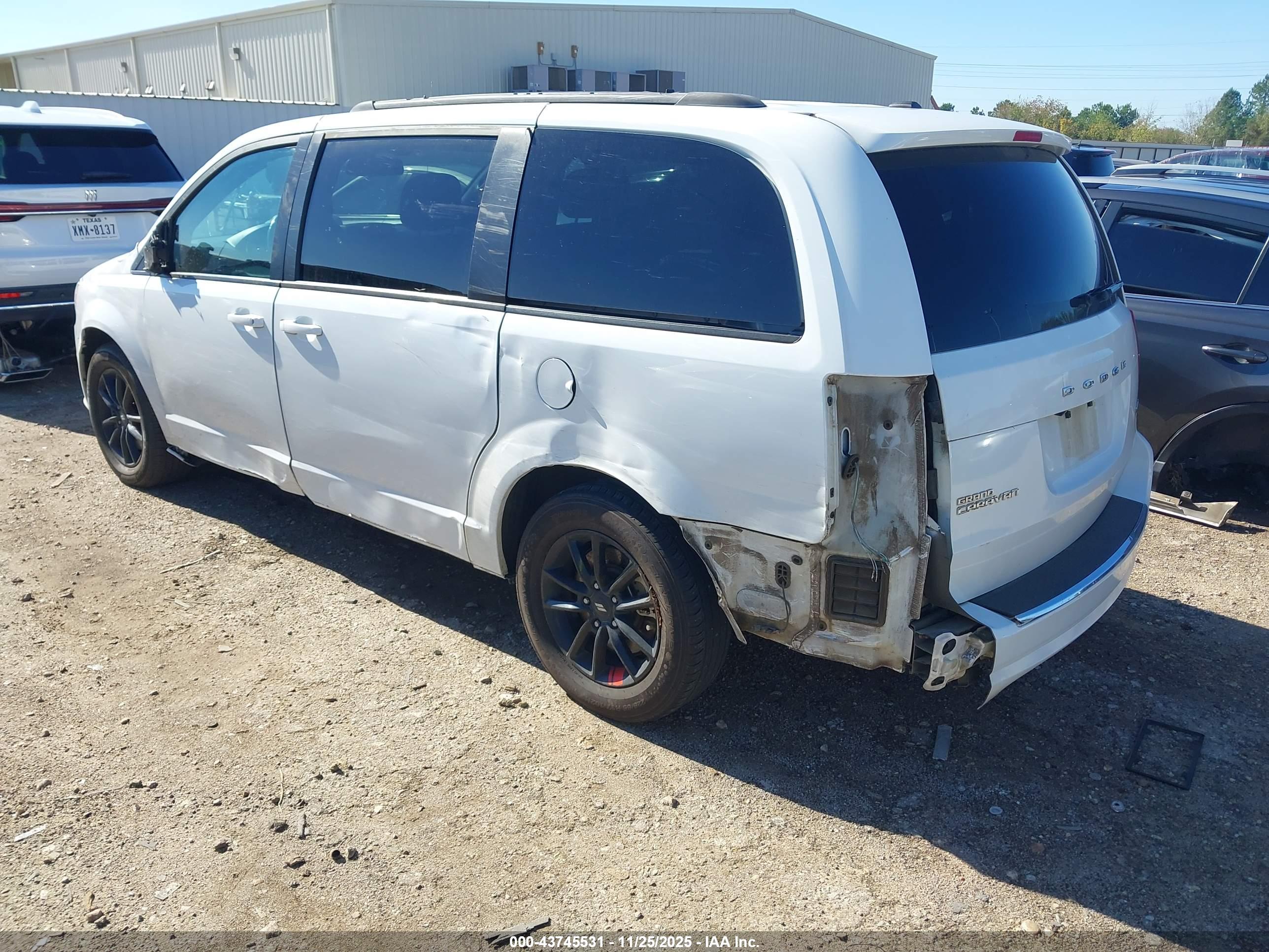 DODGE GRAND image 3