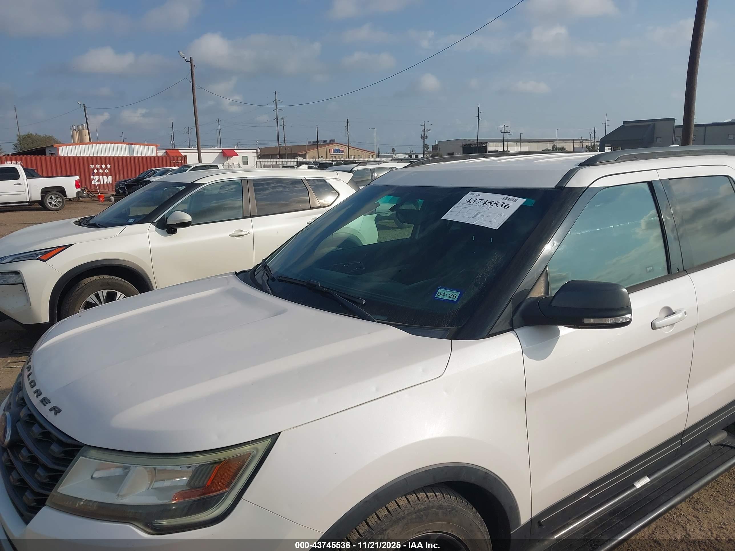 FORD EXPLORER image 6
