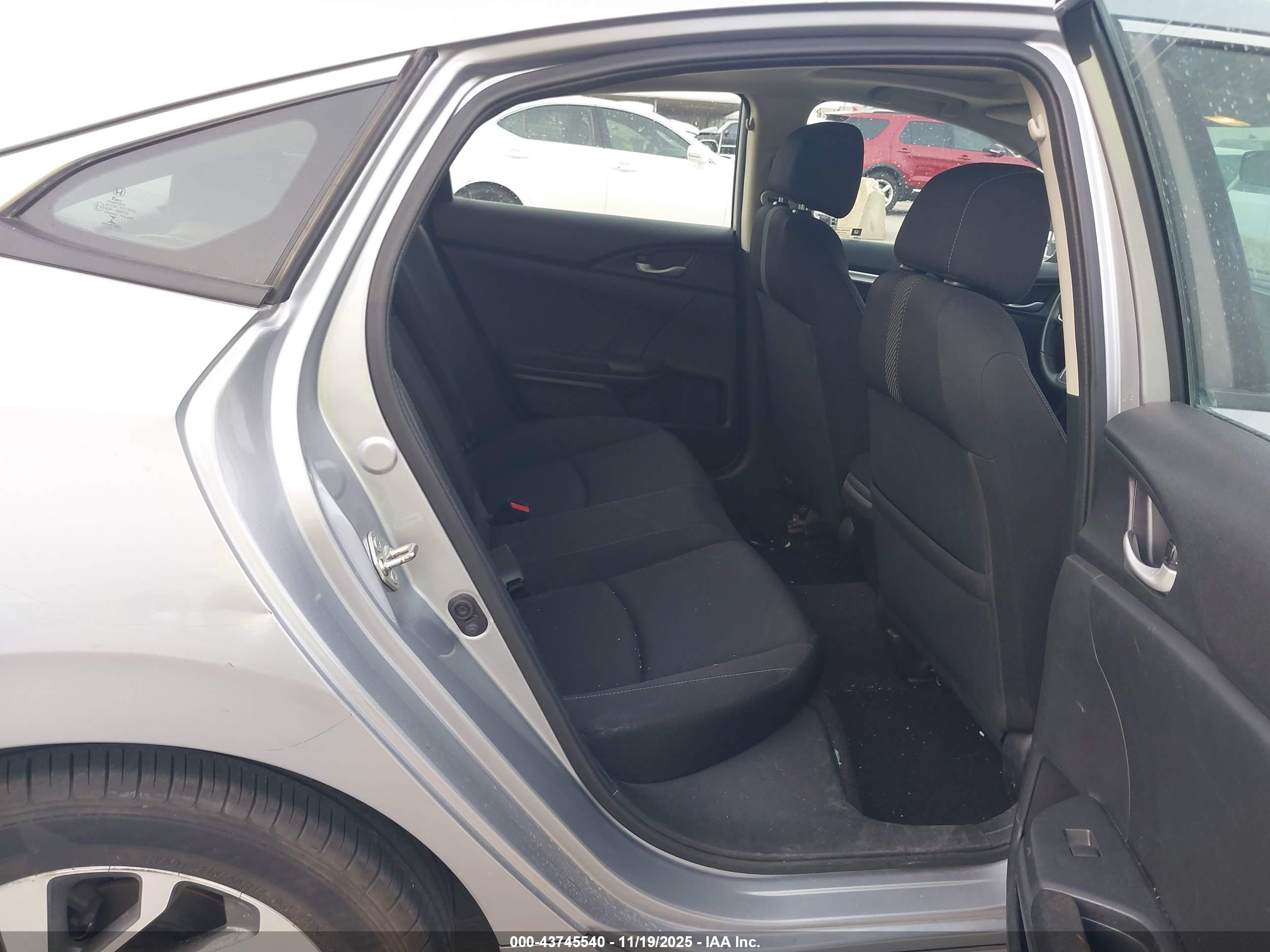 HONDA CIVIC image 8