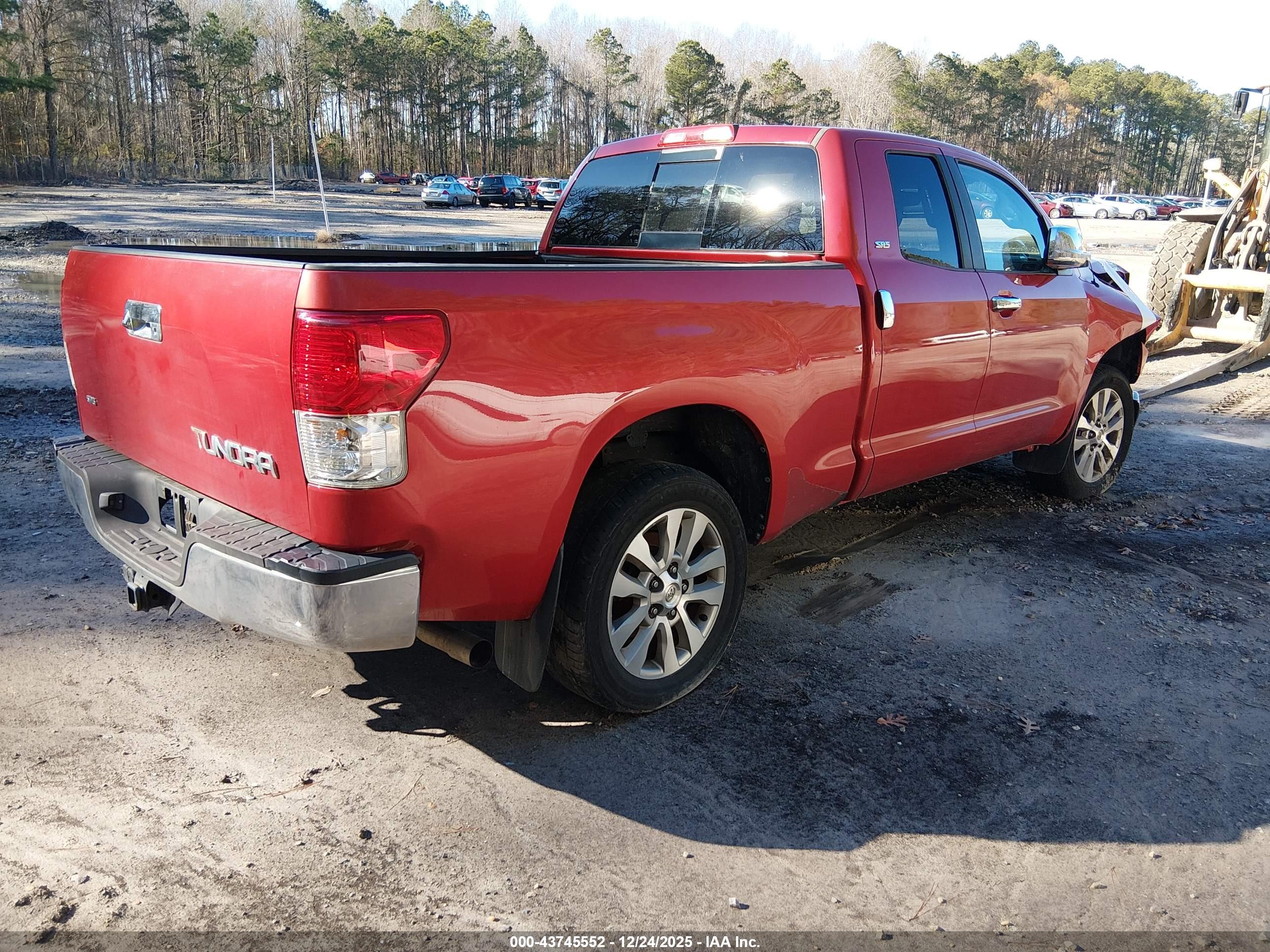 TOYOTA TUNDRA image 4