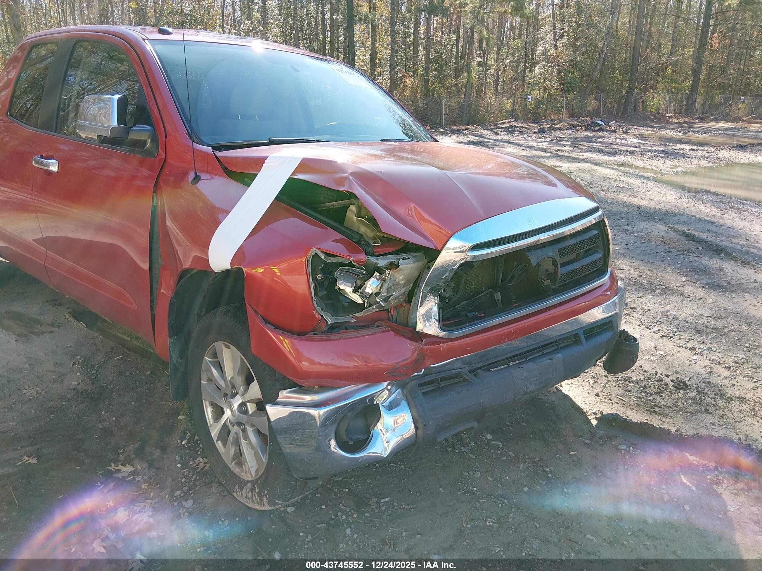TOYOTA TUNDRA image 6