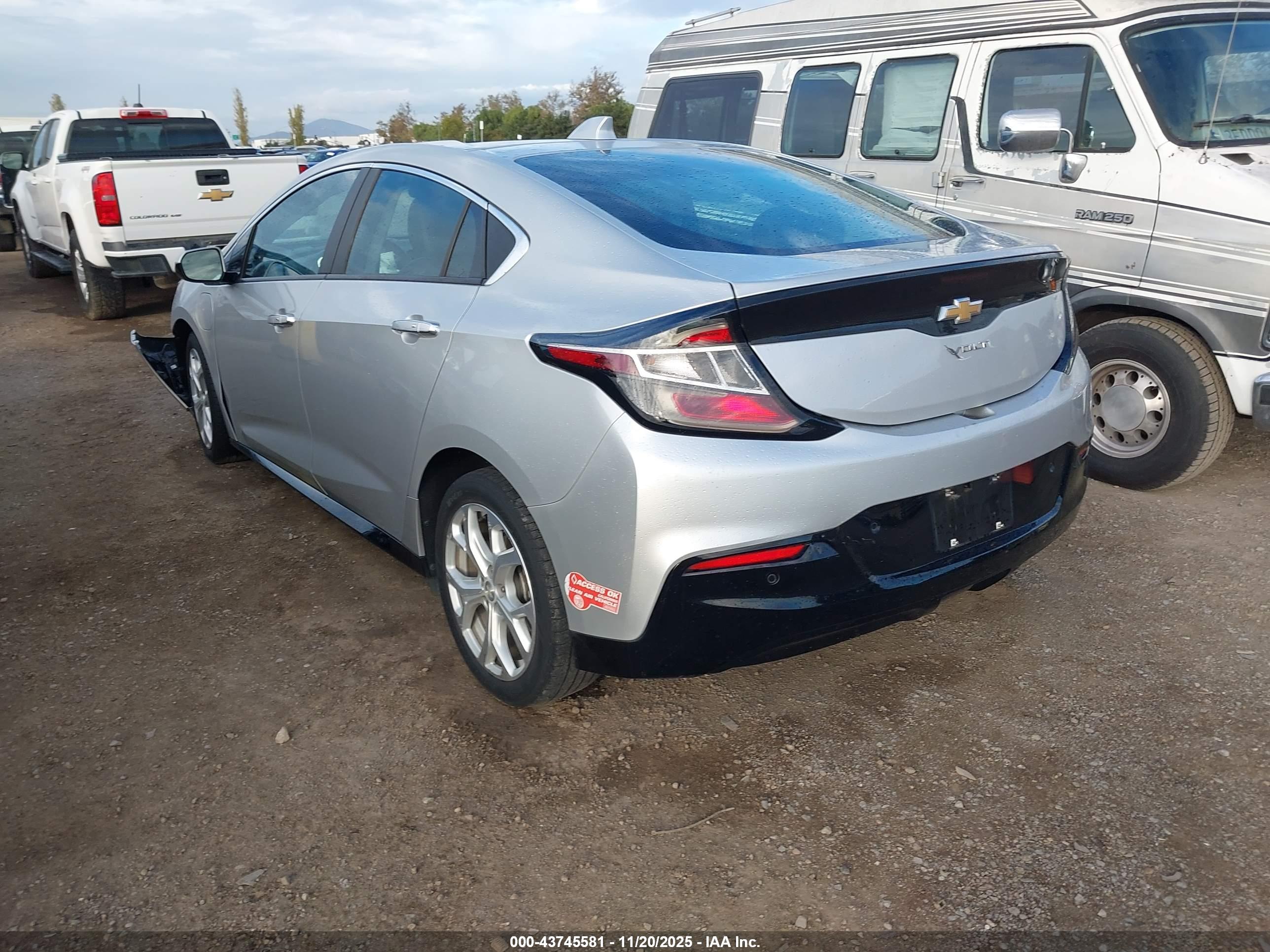 CHEVROLET VOLT image 3