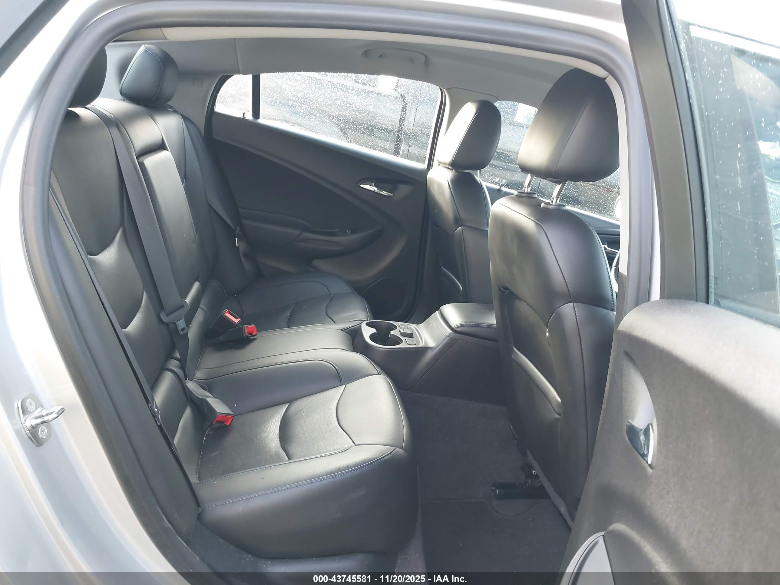 CHEVROLET VOLT image 8