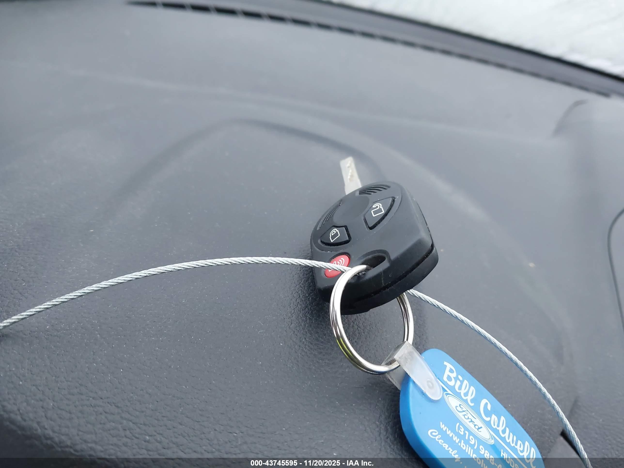 FORD ESCAPE image 11
